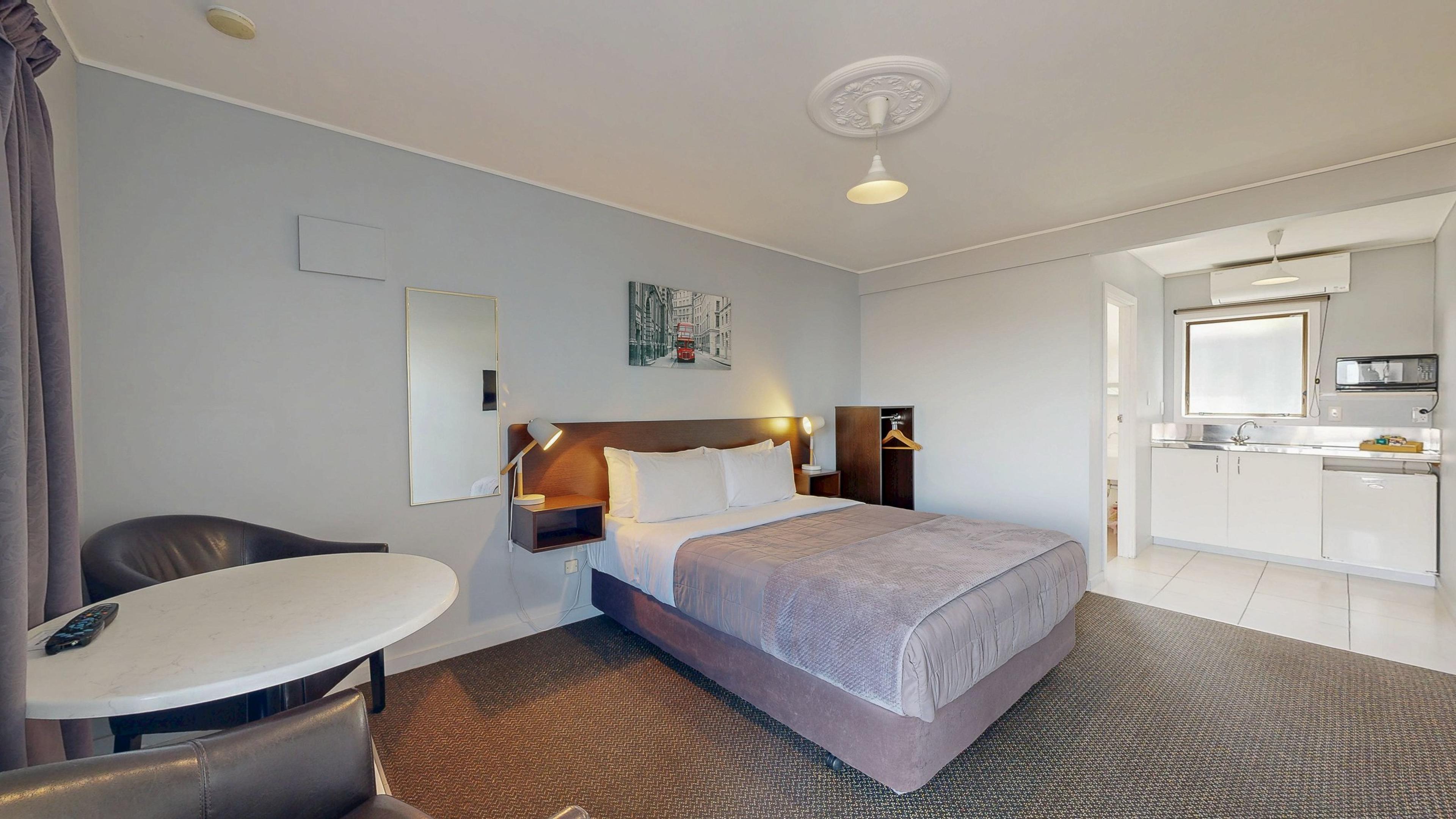Albatross Motel