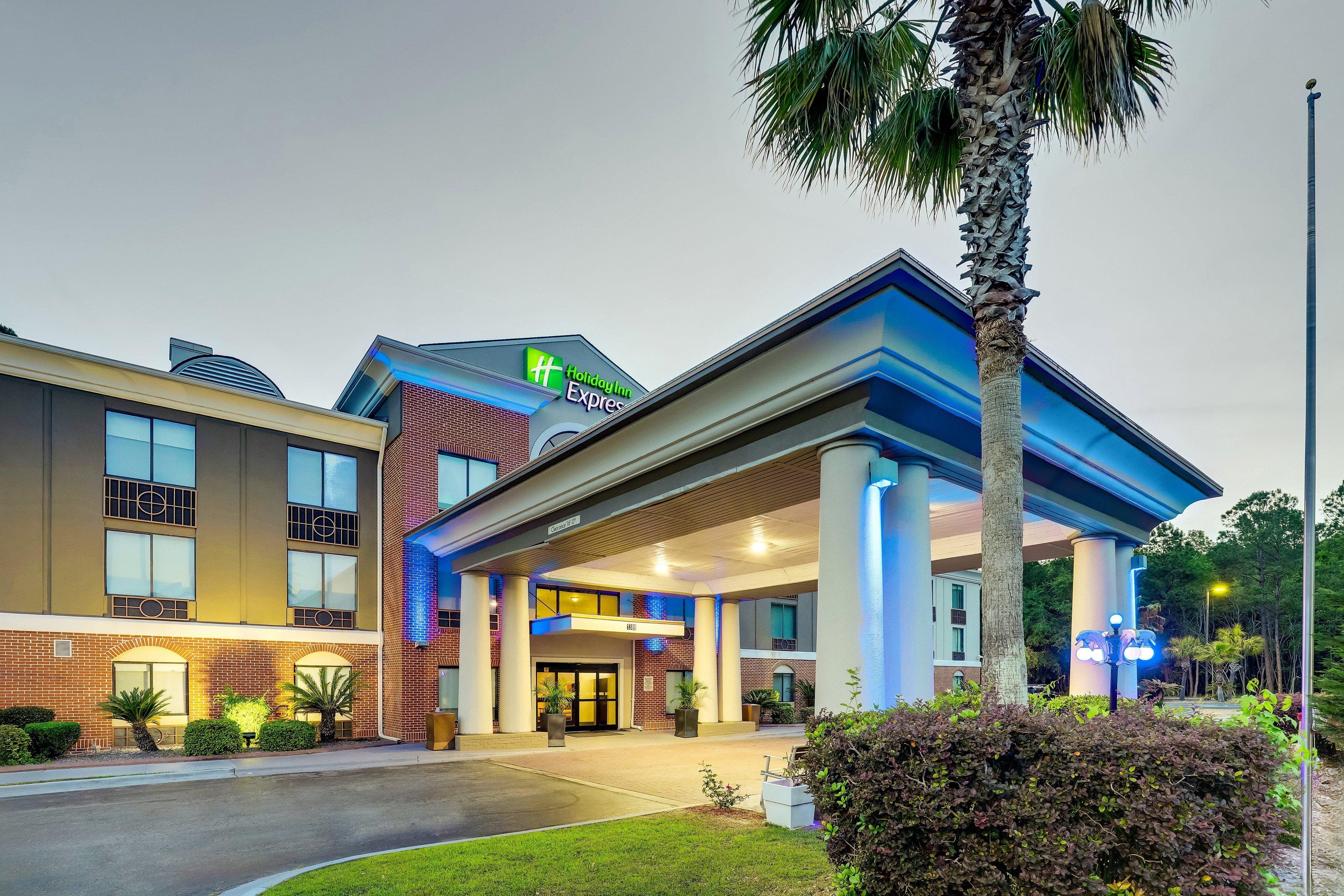 HOLIDAY INN EXP HINESVILLE E BY IHG