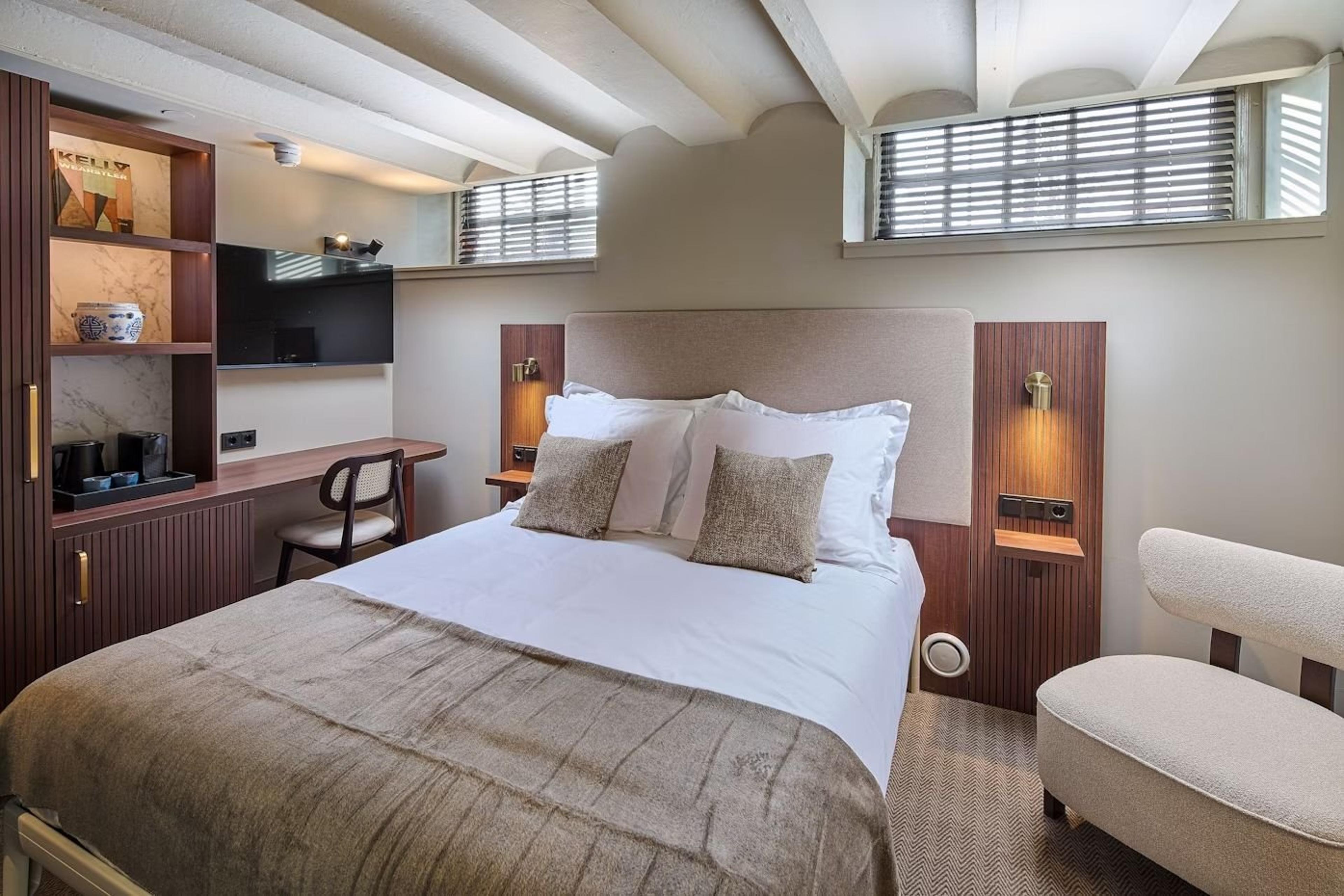 THE SAINTS HOTEL