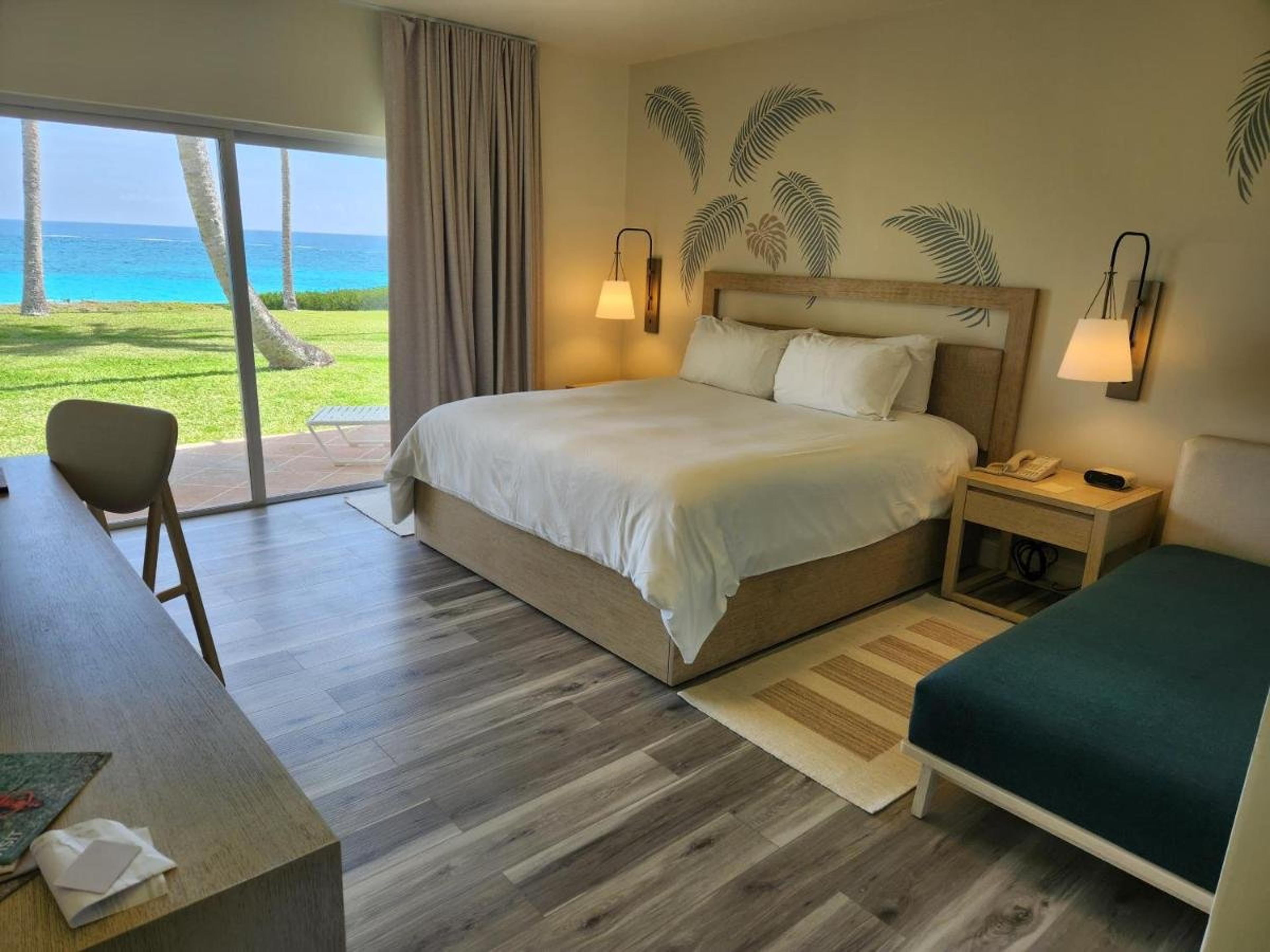 COCO REEF RESORT