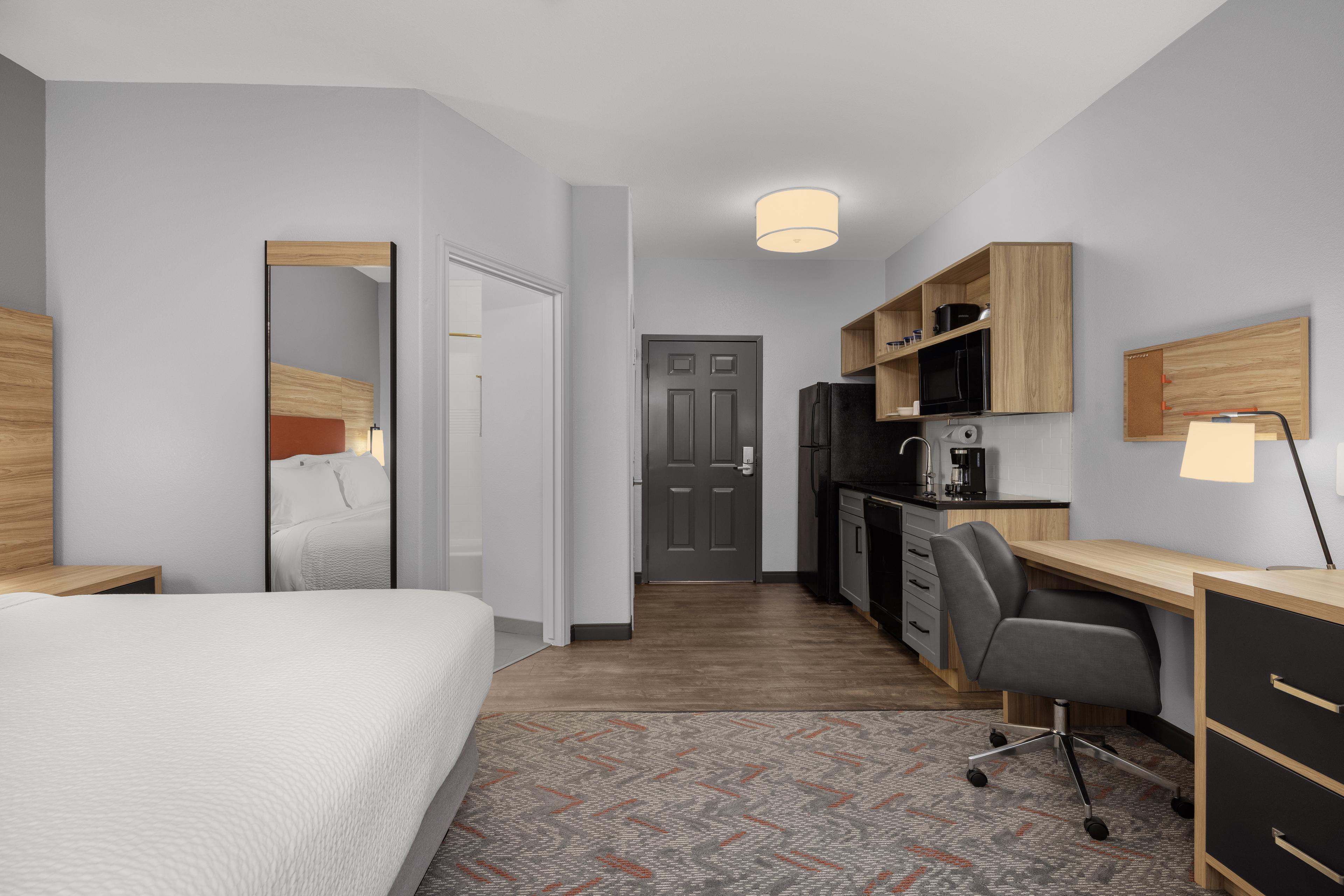 CANDLEWOOD STES TEXAS CITY W BY IHG