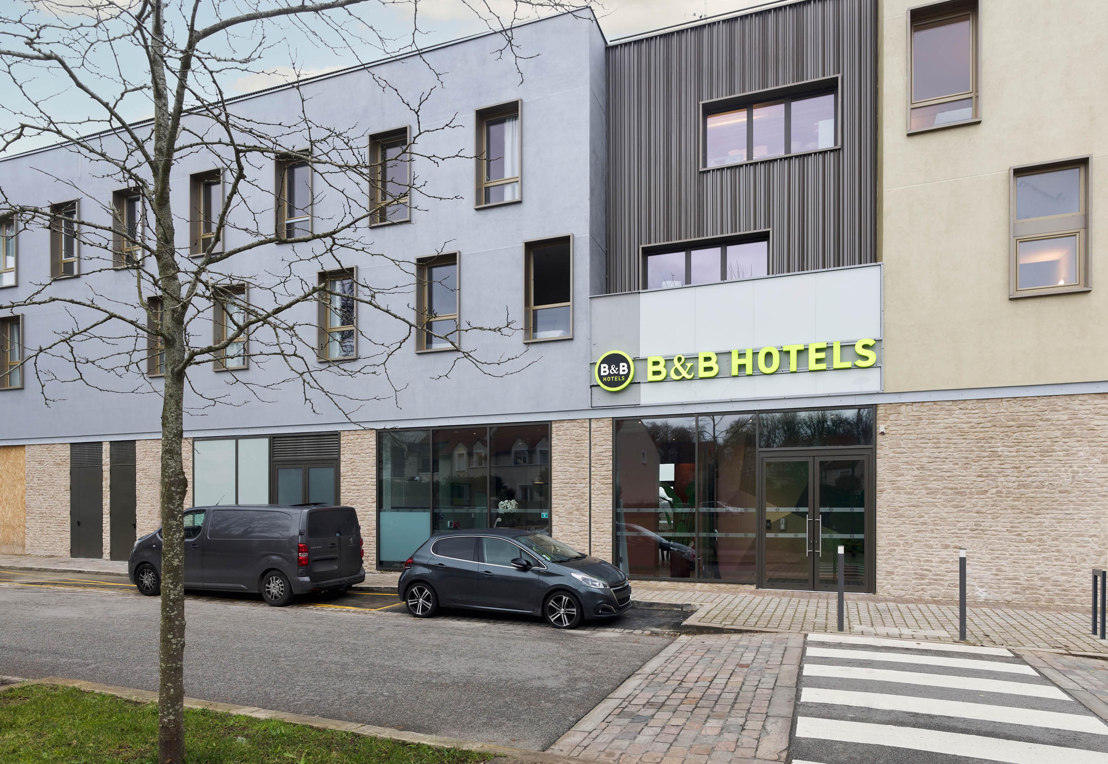 B&B HOTEL VERSAILLES ROCQUENCOURT