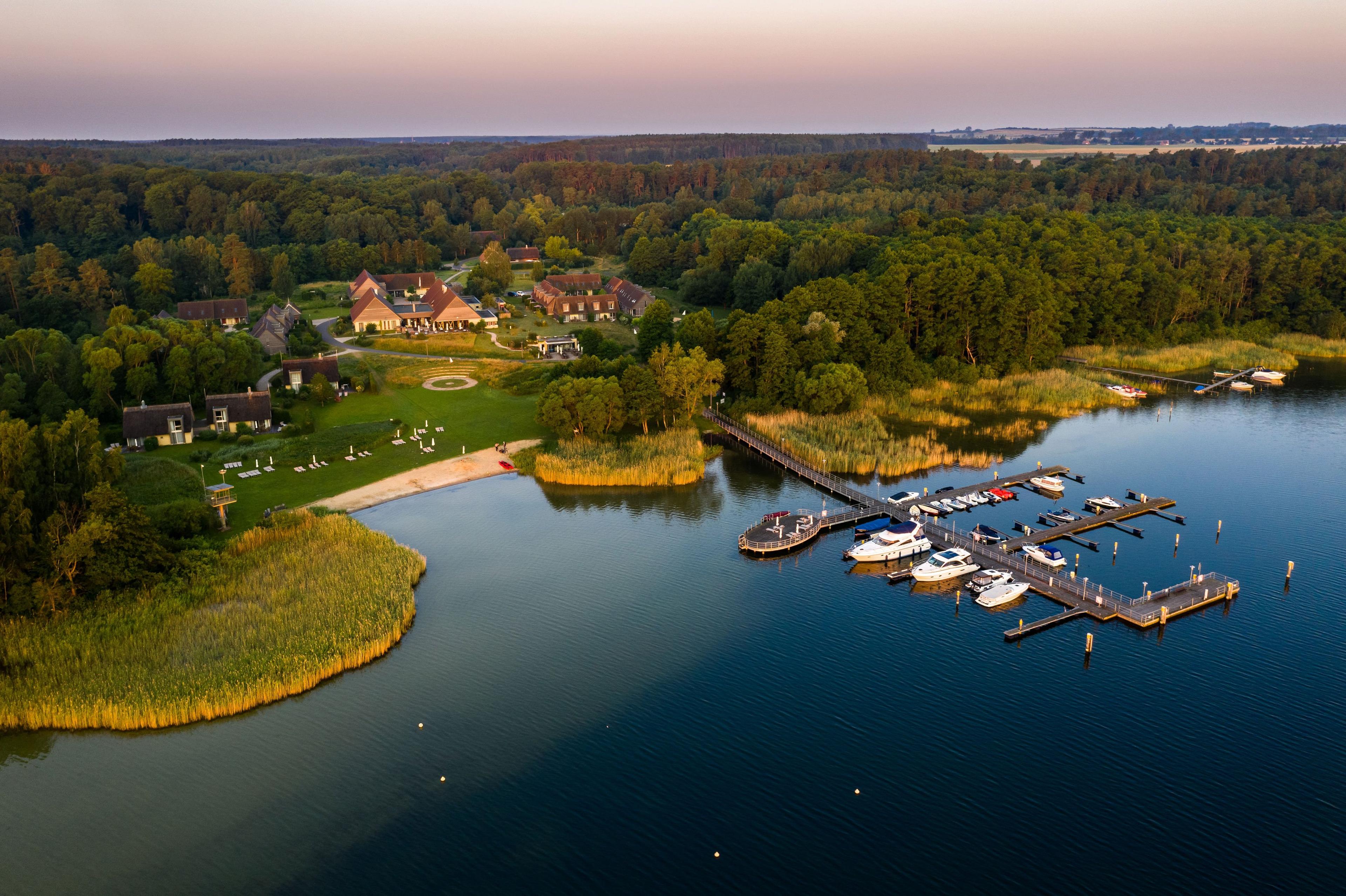 BEECH RESORT PLAUER SEE GANZLIN