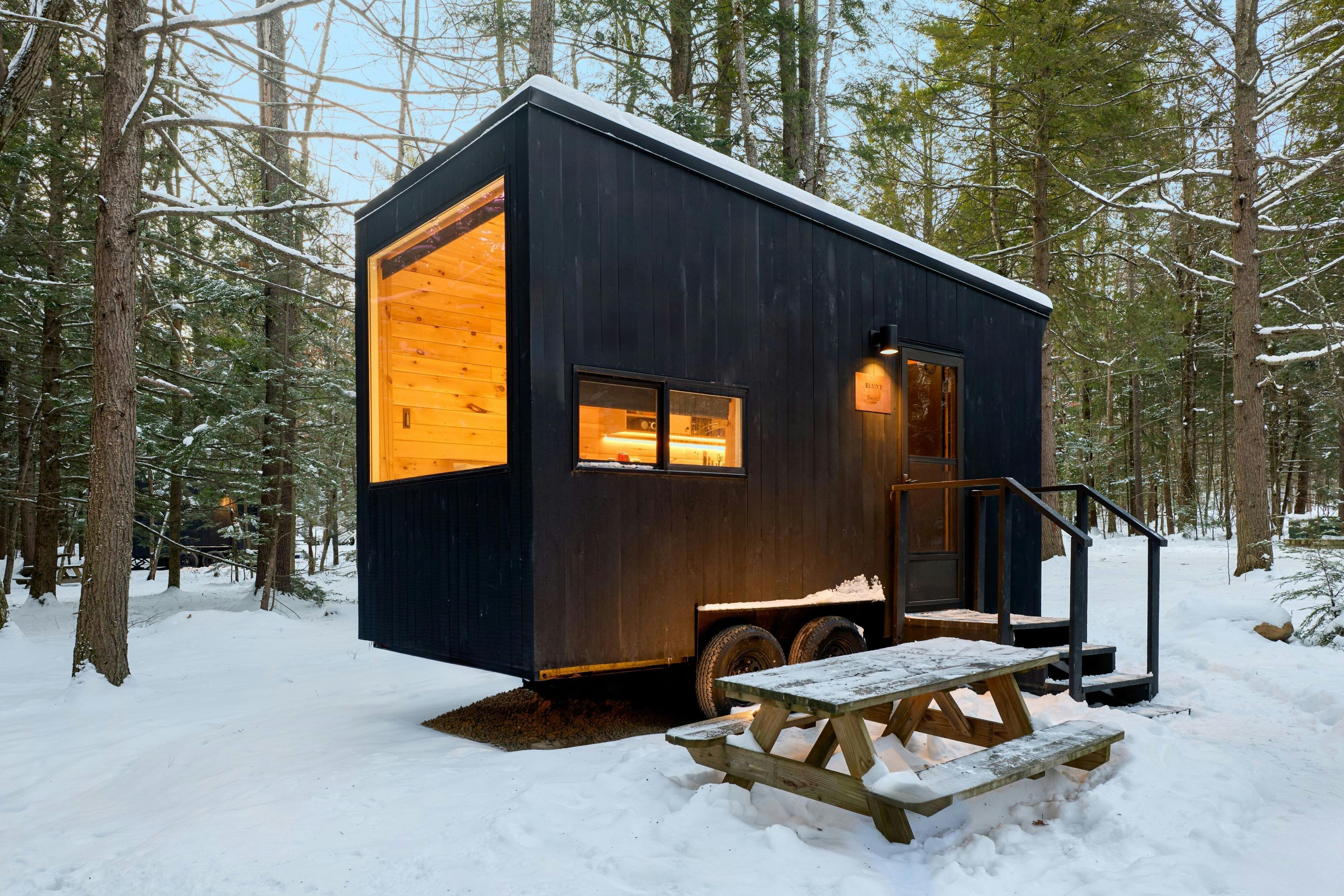 POSTCARD CABINS CHATTAHOOCHEE