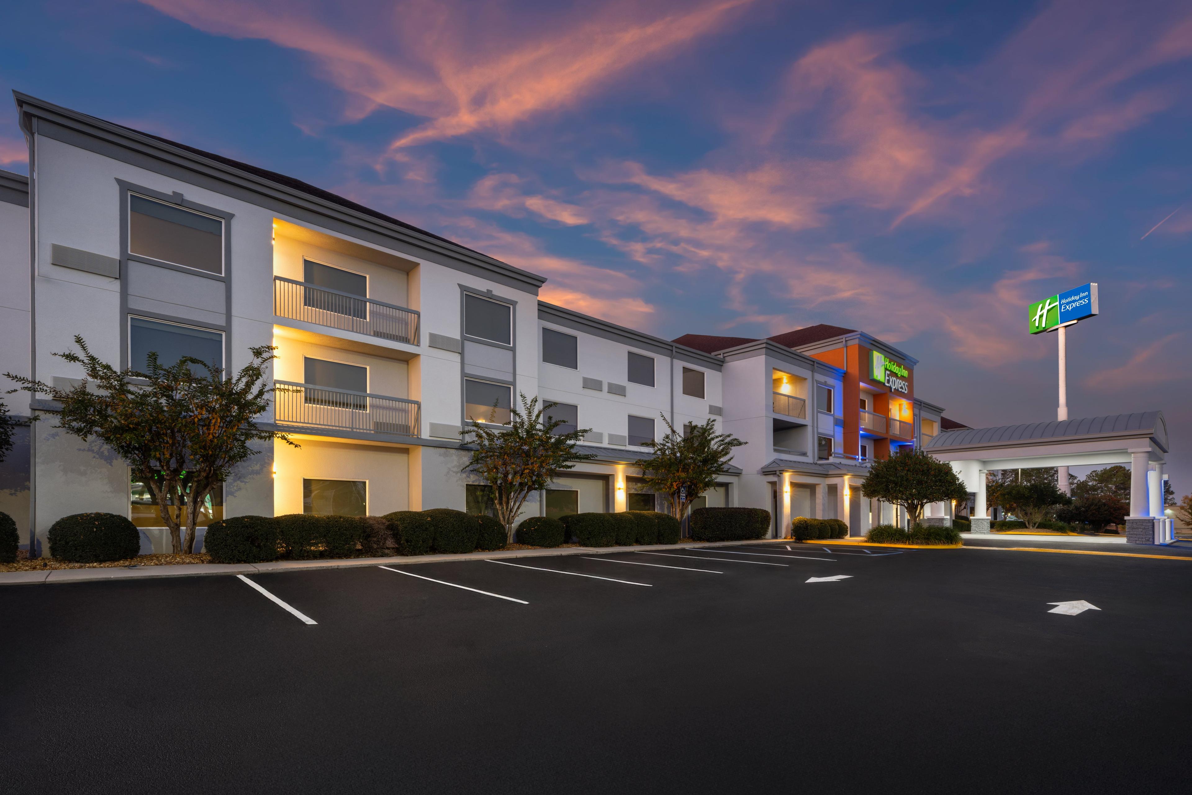 HOLIDAY INN EXP TIFTON BY IHG