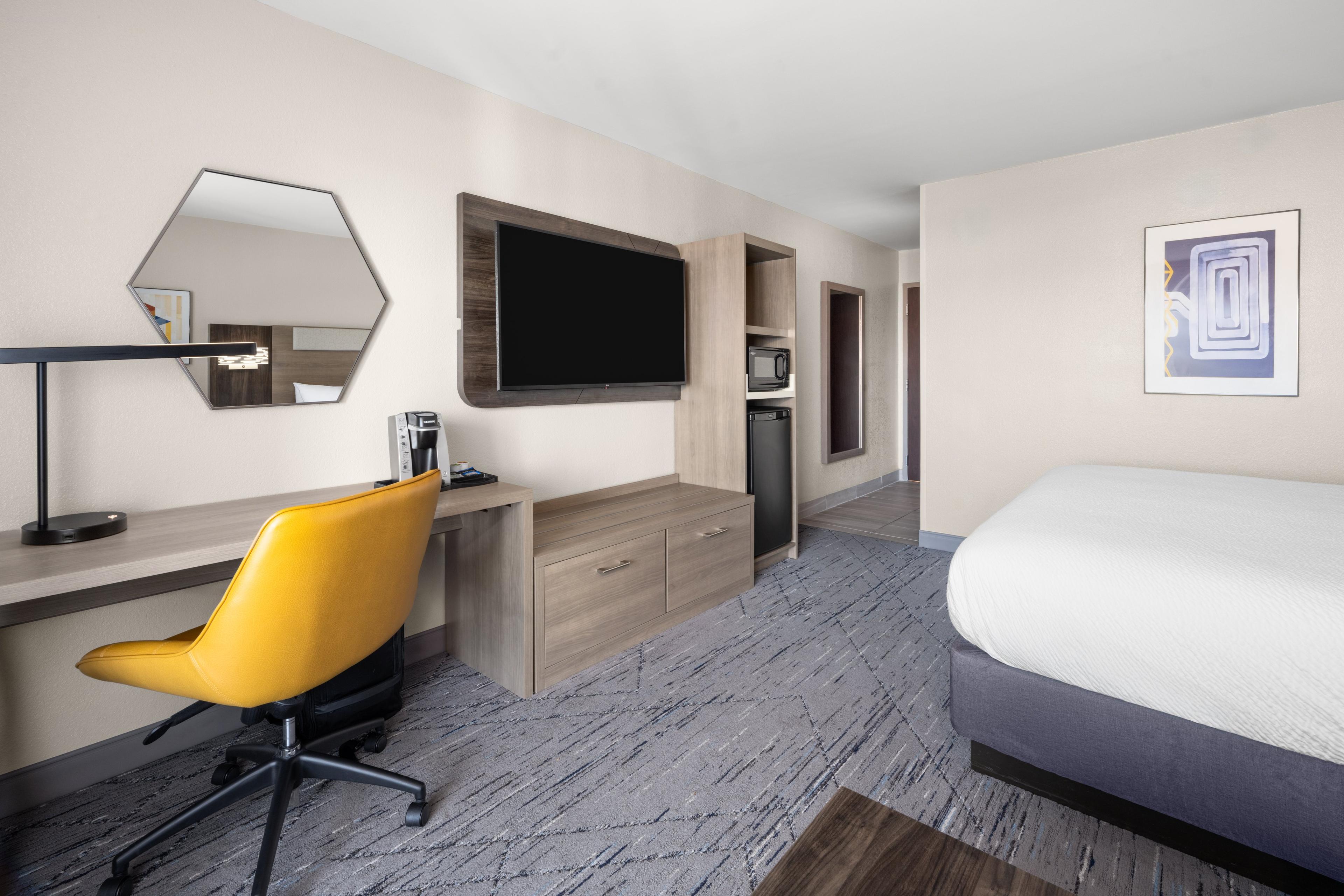 HOLIDAY INN EXP TIFTON BY IHG