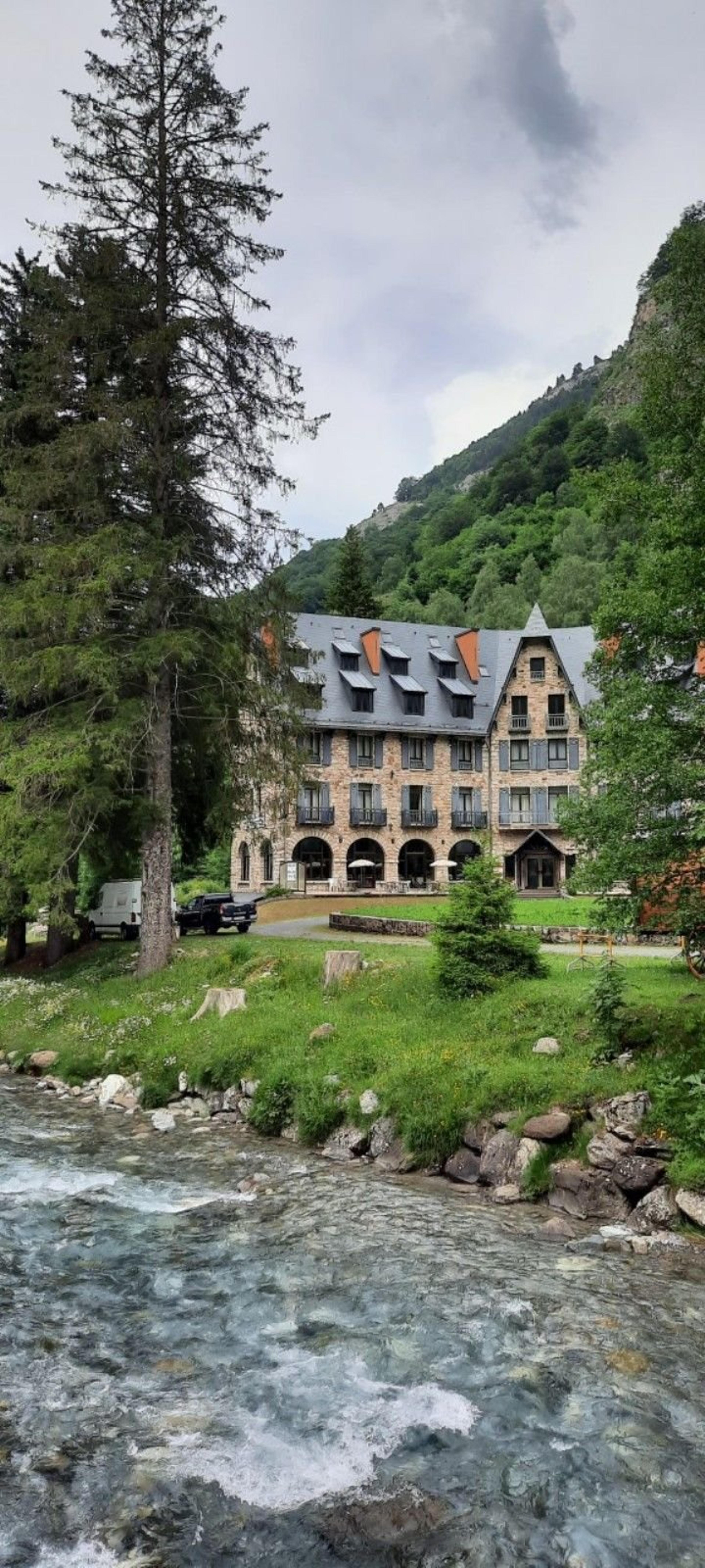 HOTEL VIGNEMALE