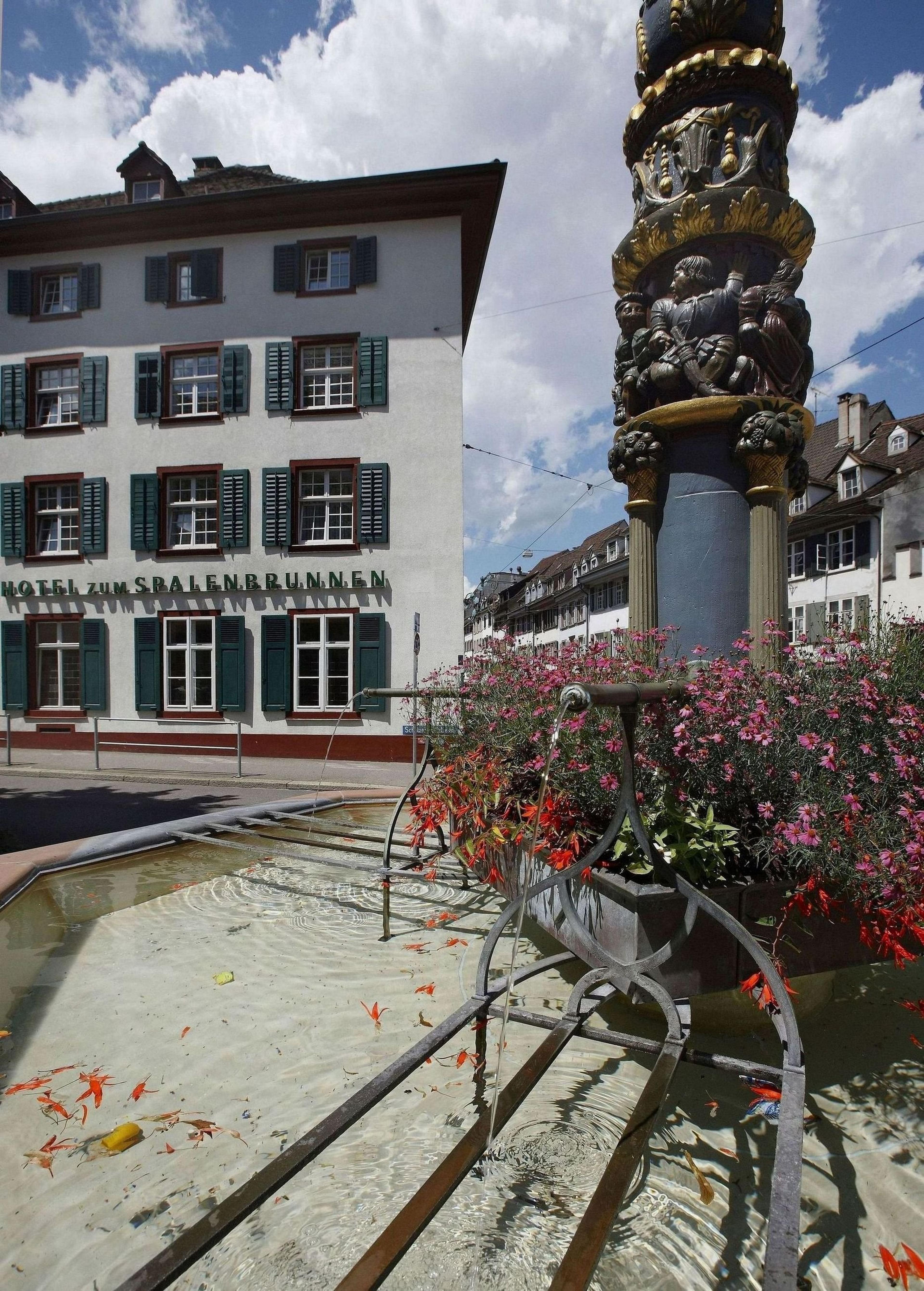 ZUM SPALENBRUNNEN