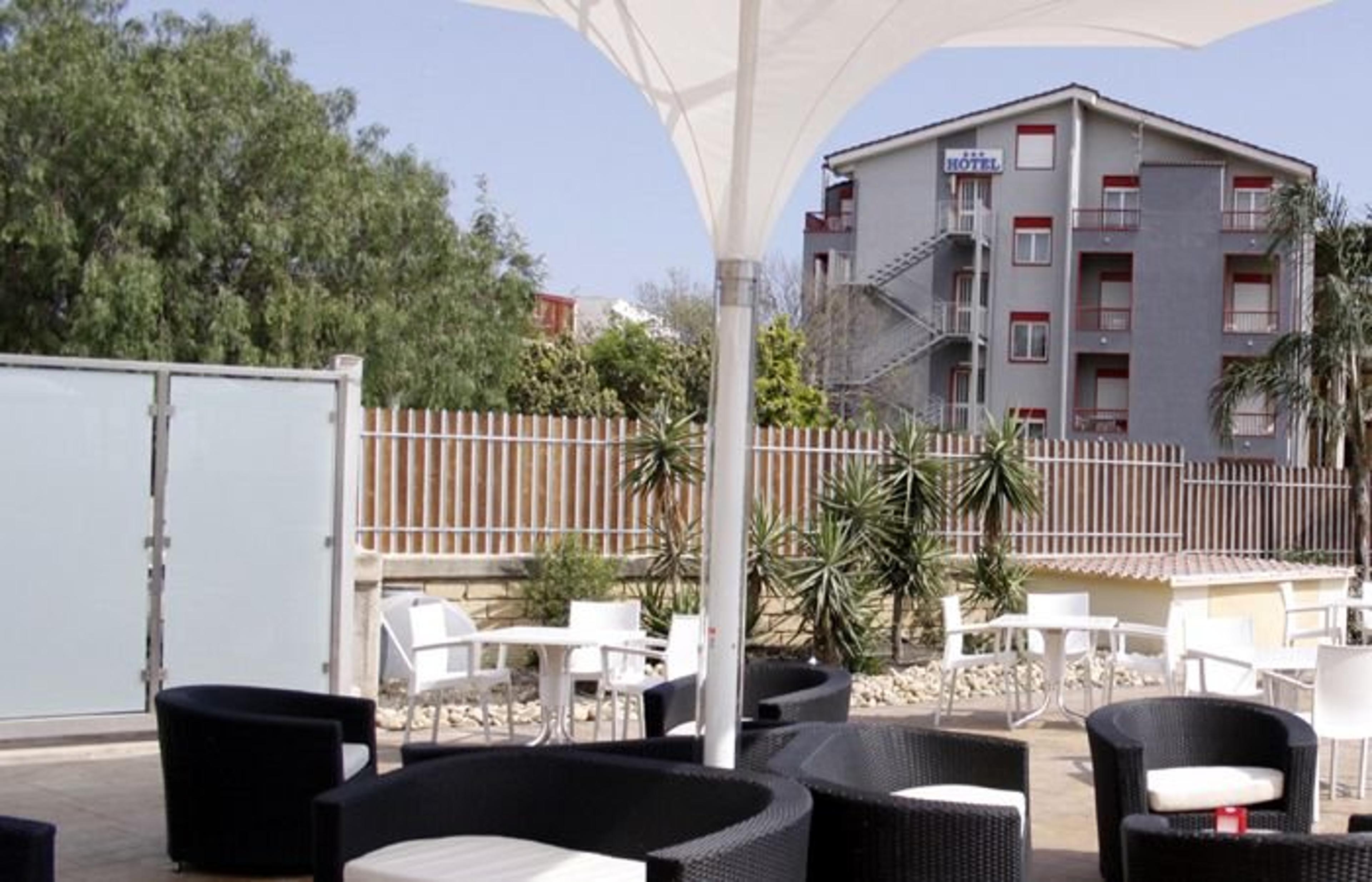Hotel Photo 5