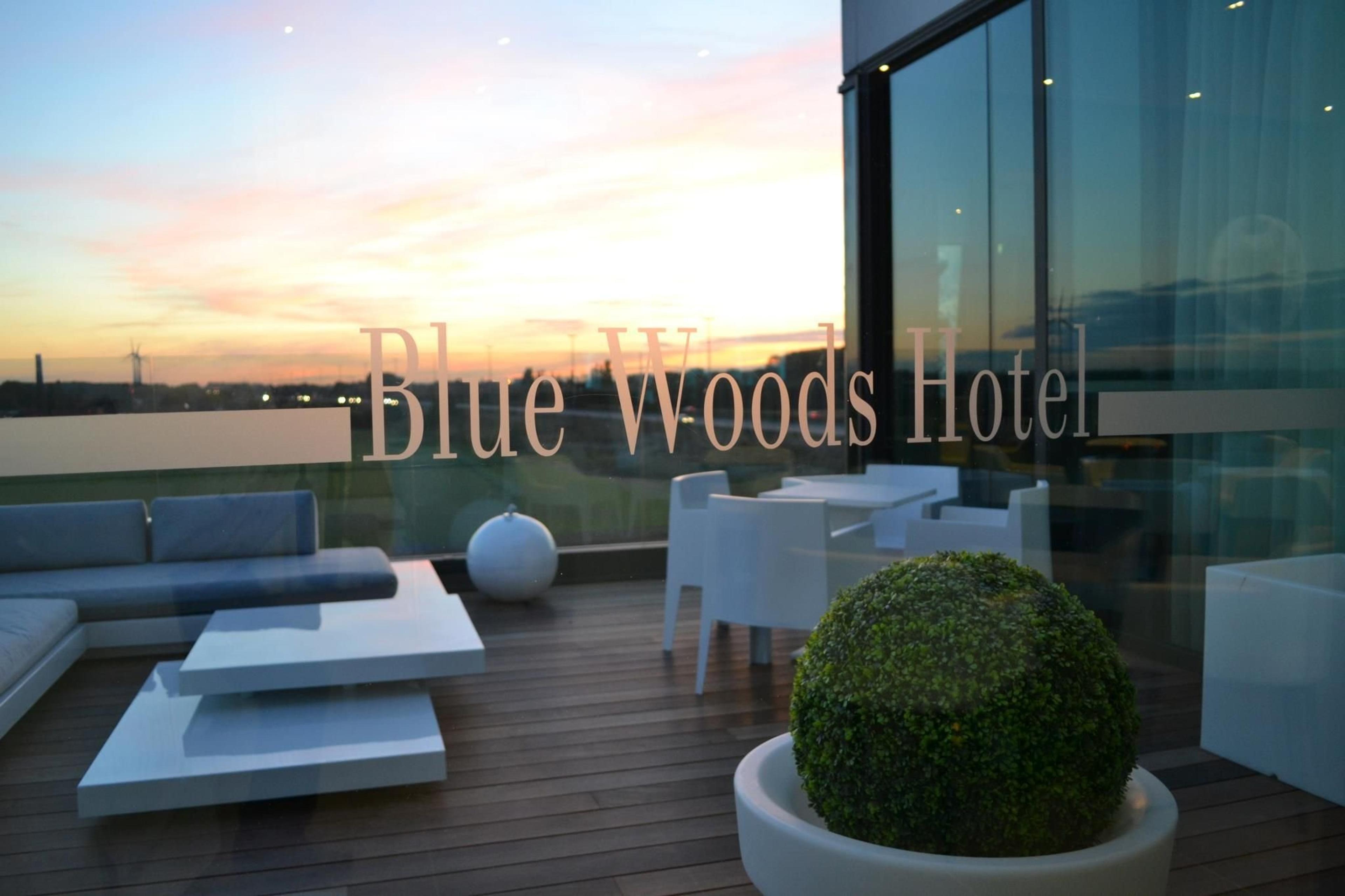 BLUE WOODS HOTEL