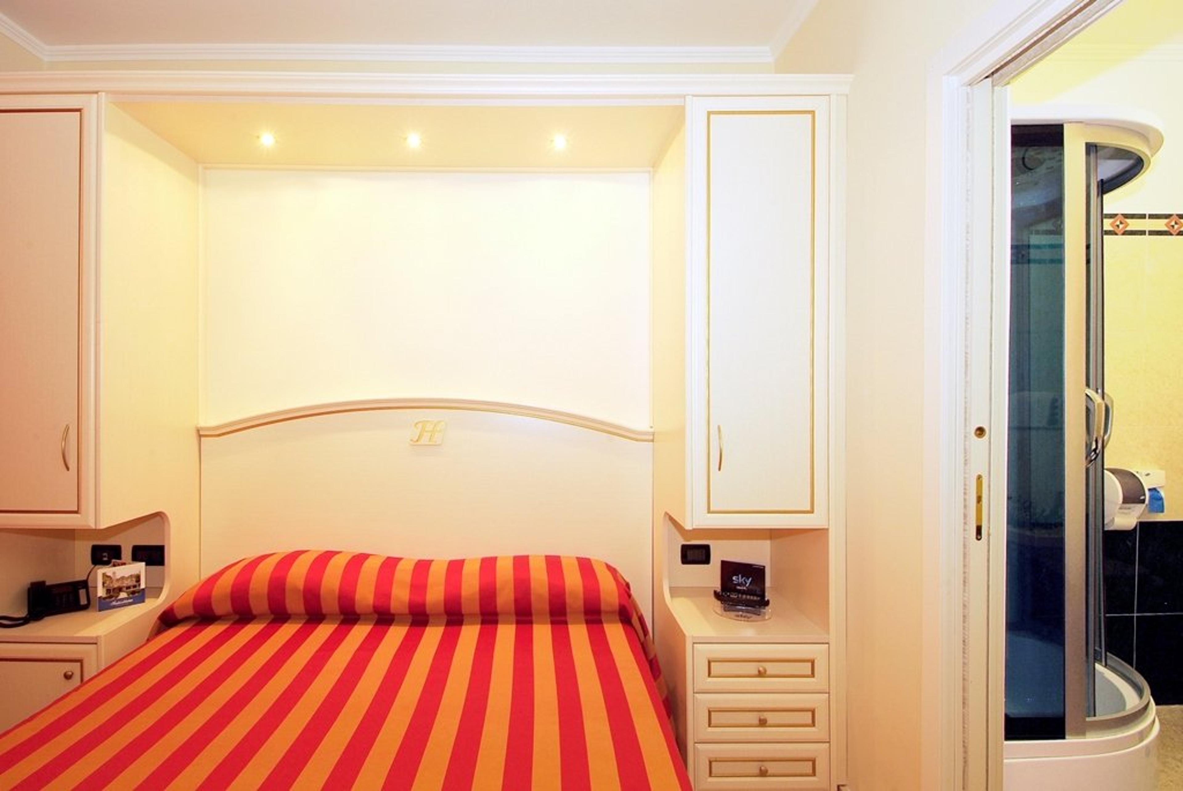 Fashion Hotel