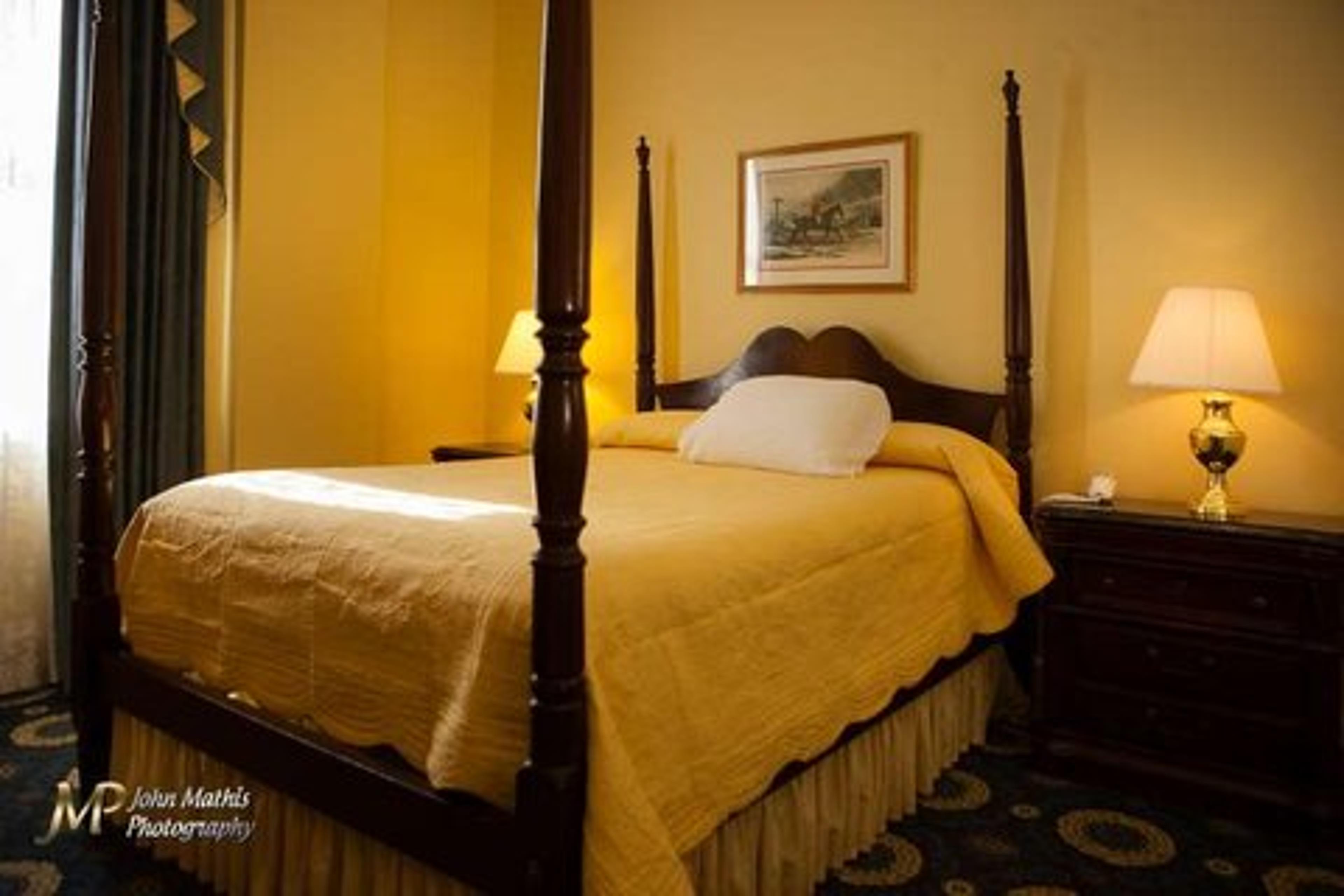 THE EOLA HOTEL