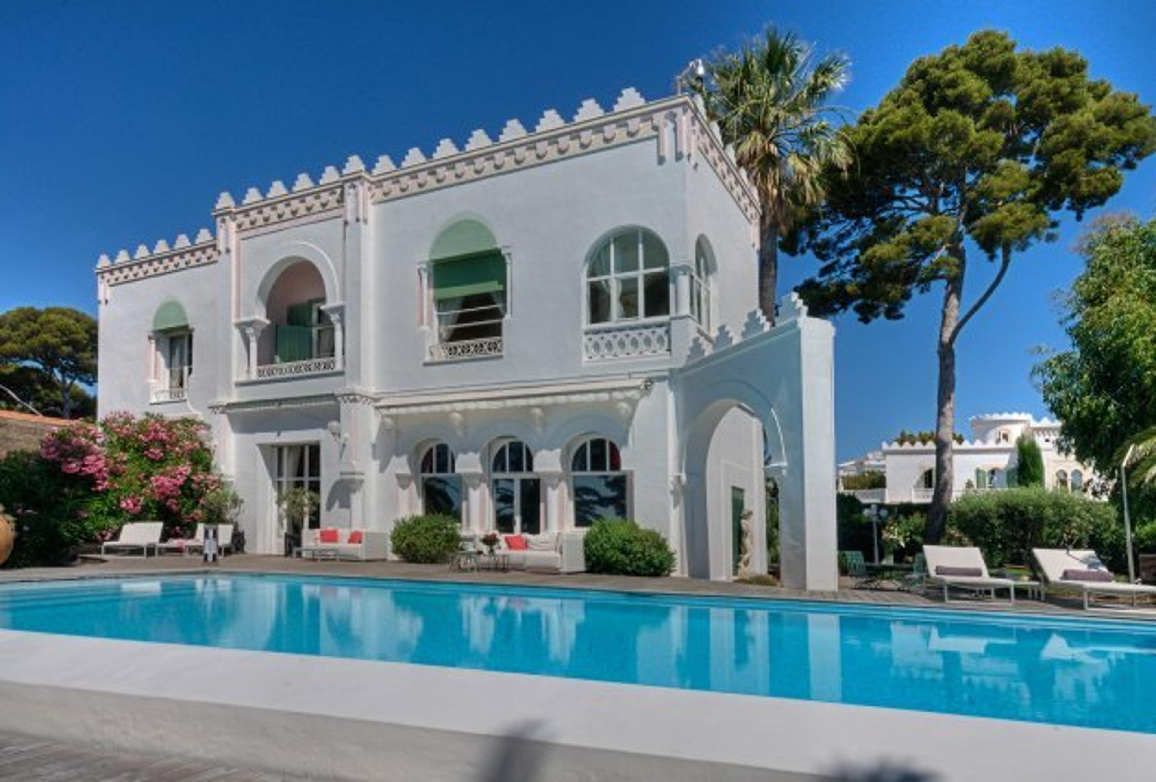 HOTEL LA VILLA MAURESQUE
