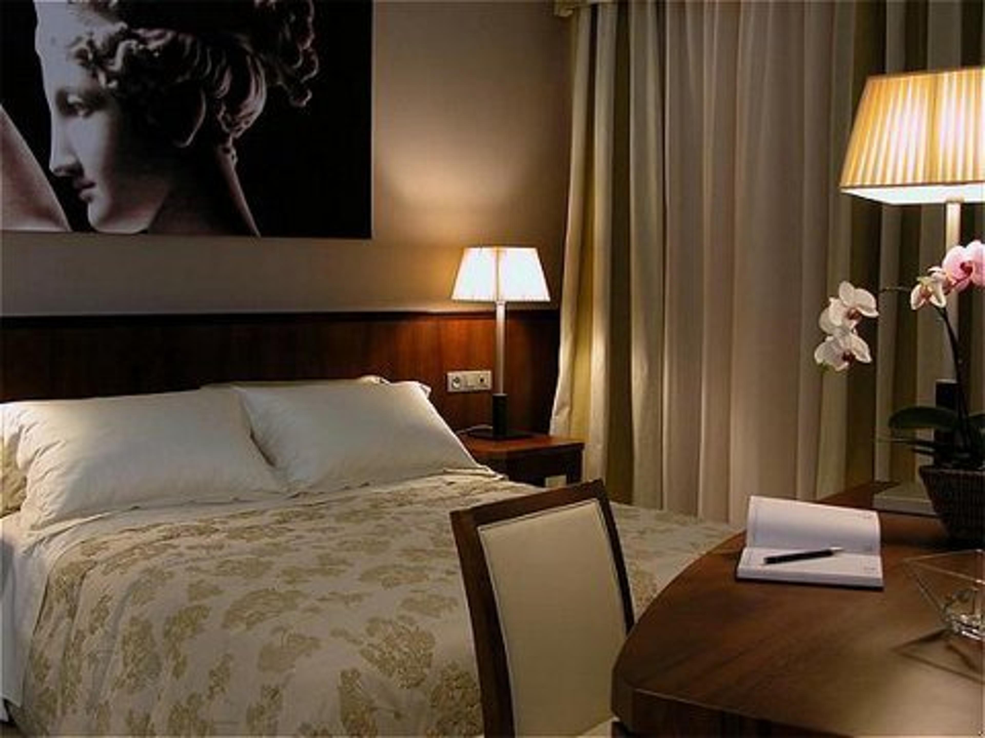 JONATHAN CREEK INN