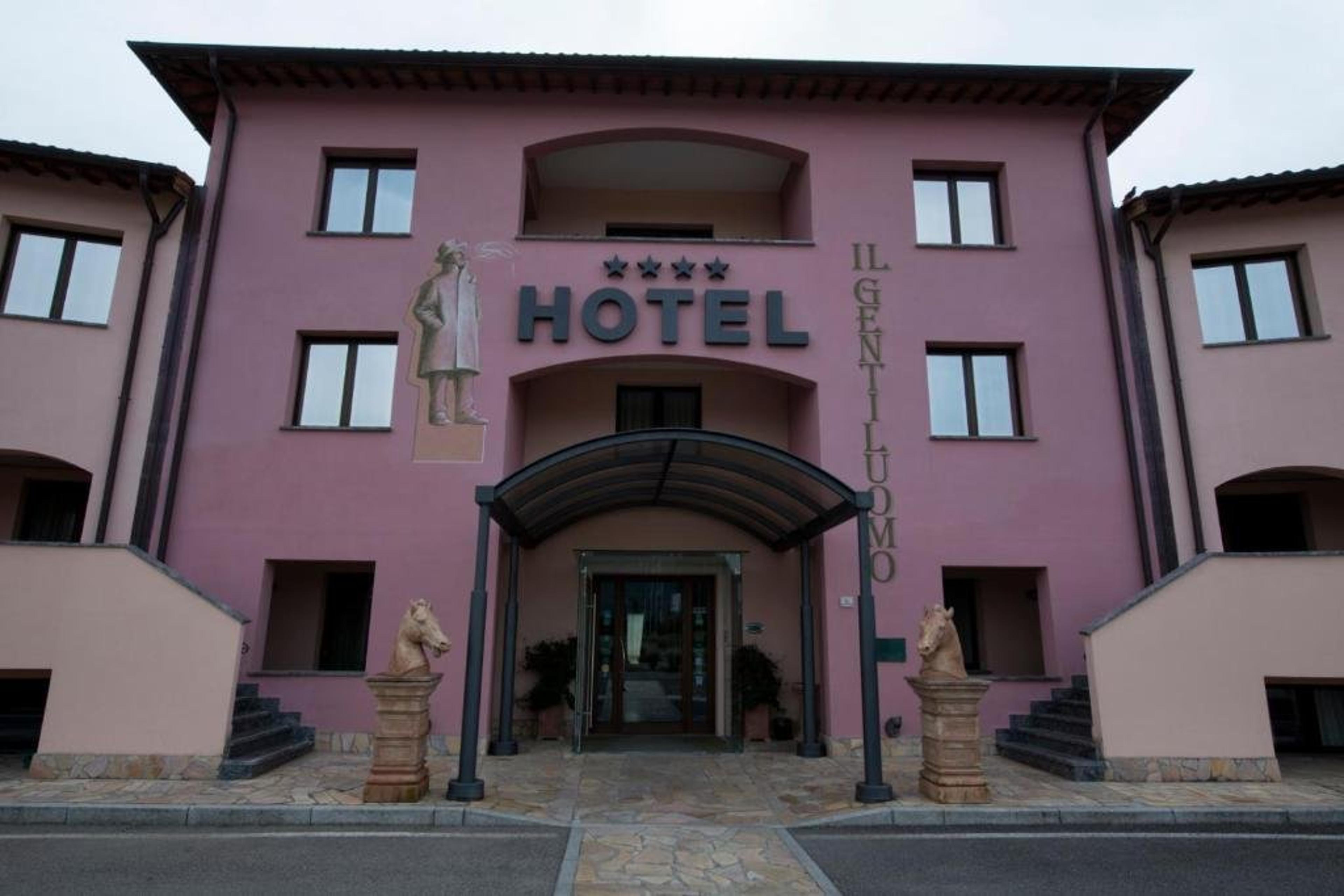 Hotel Photo 1