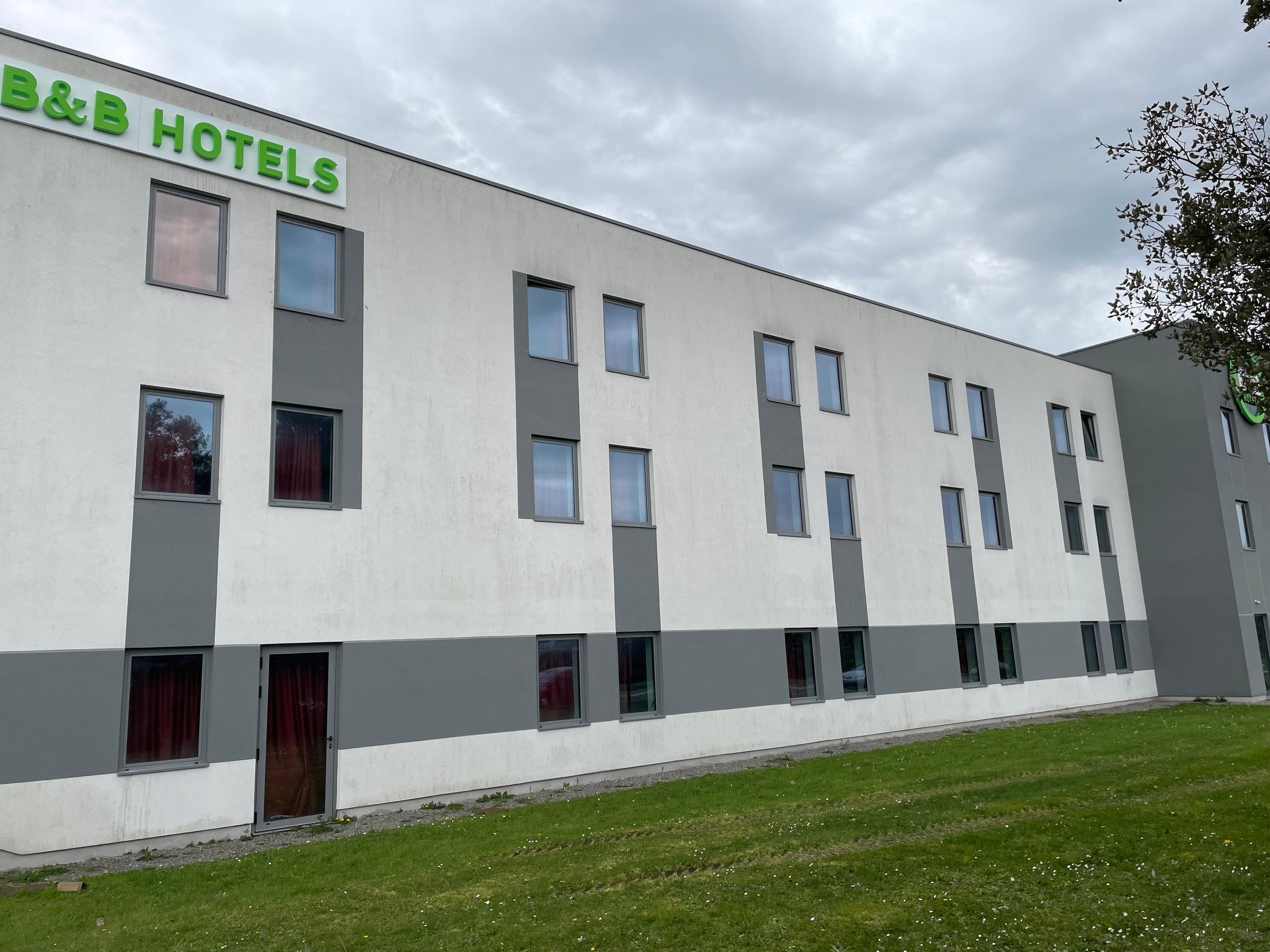 B&B HOTEL LAVAL OUEST