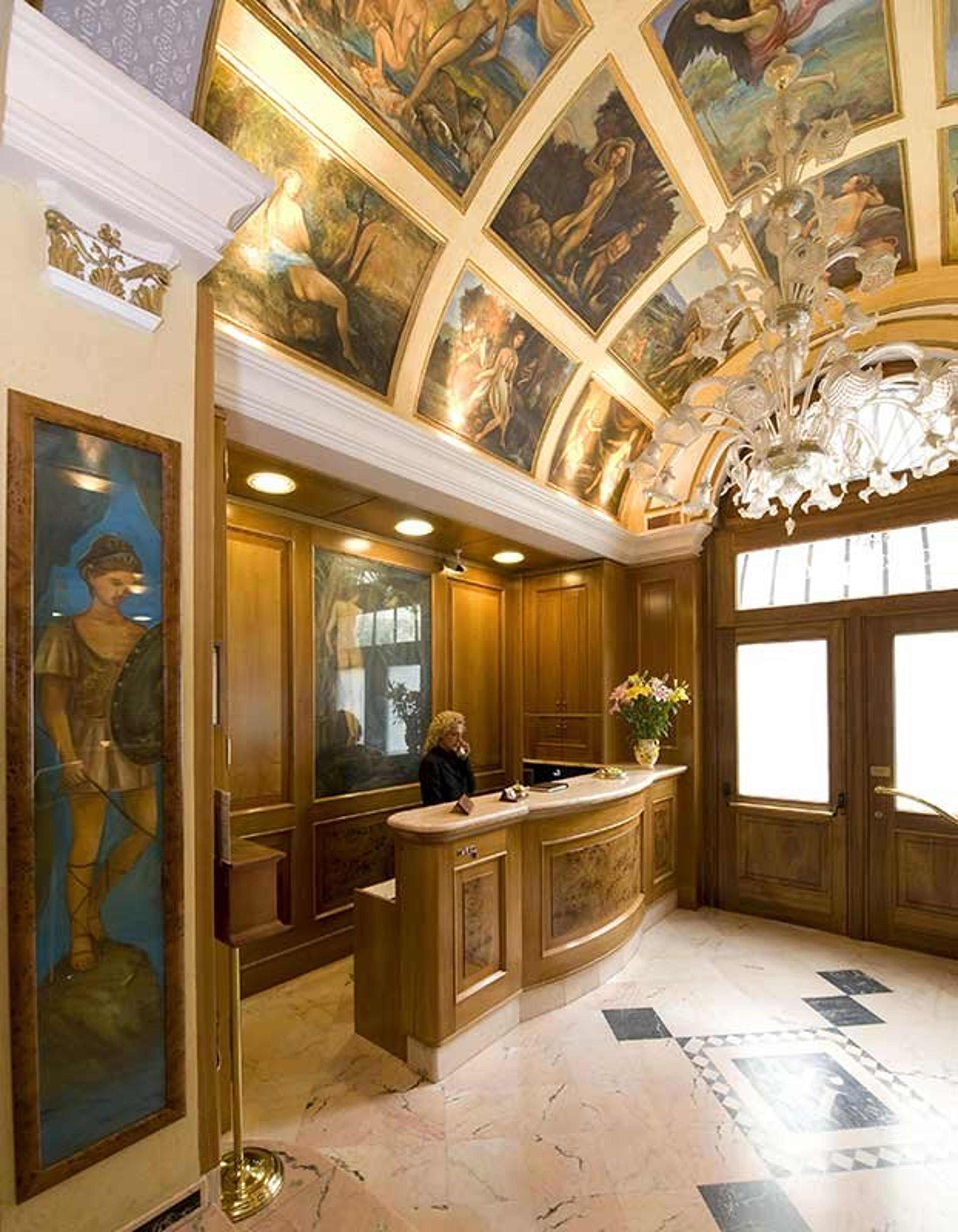 Hotel Photo 2
