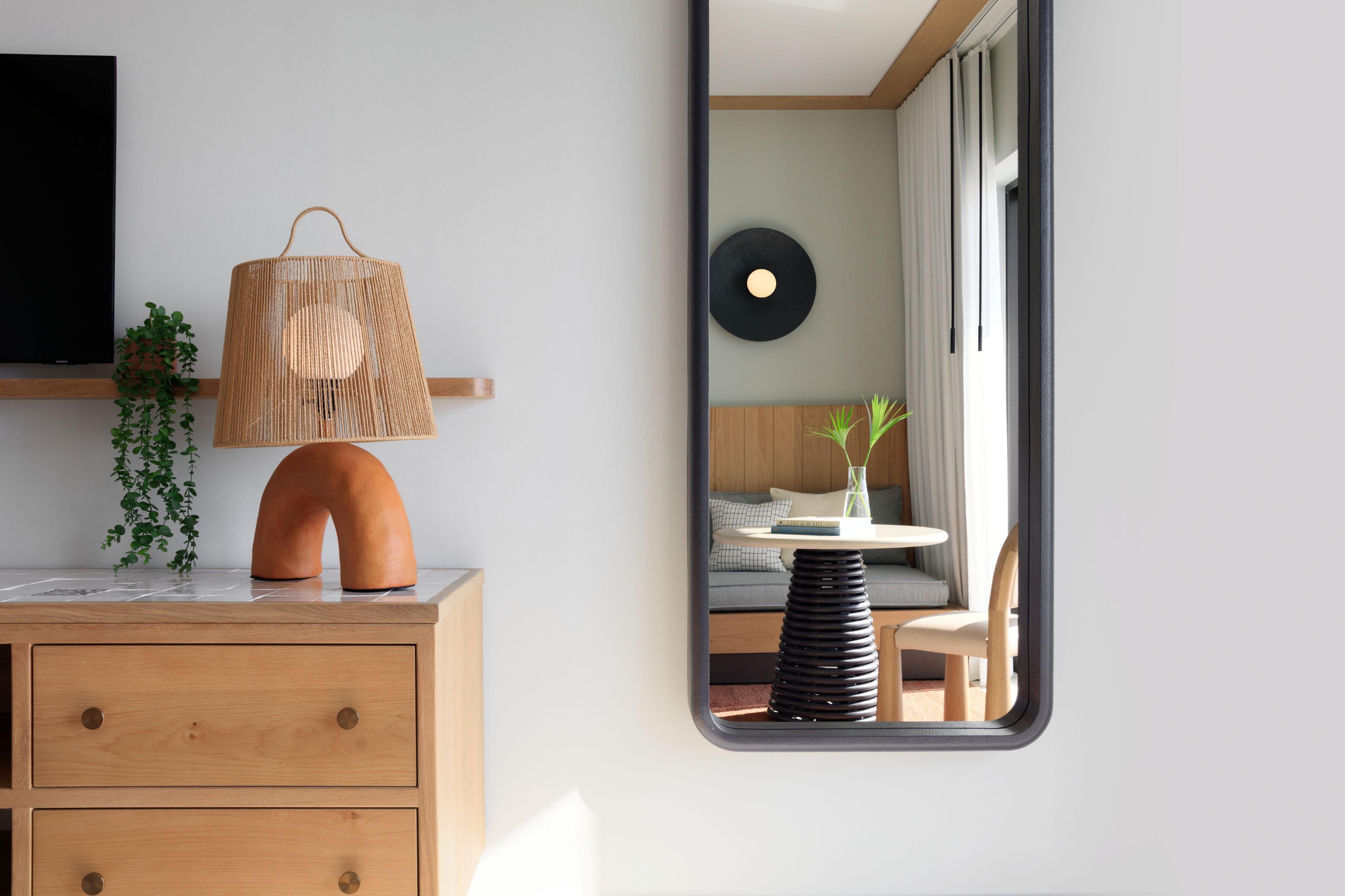 HOTEL INDIGO SEVEN MILE BEACH BY IH