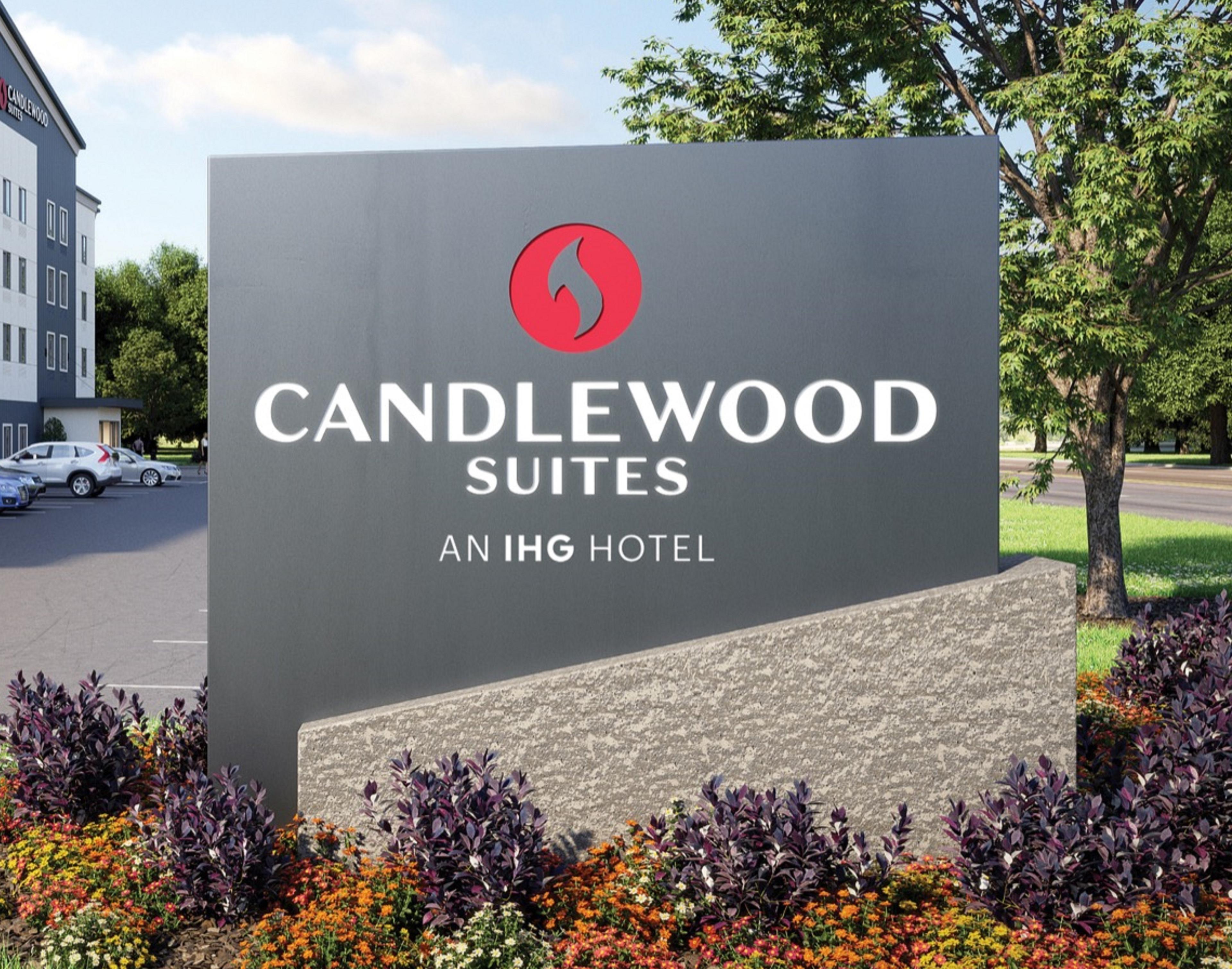 CANDLEWOOD SUITES MIAMI LAKES