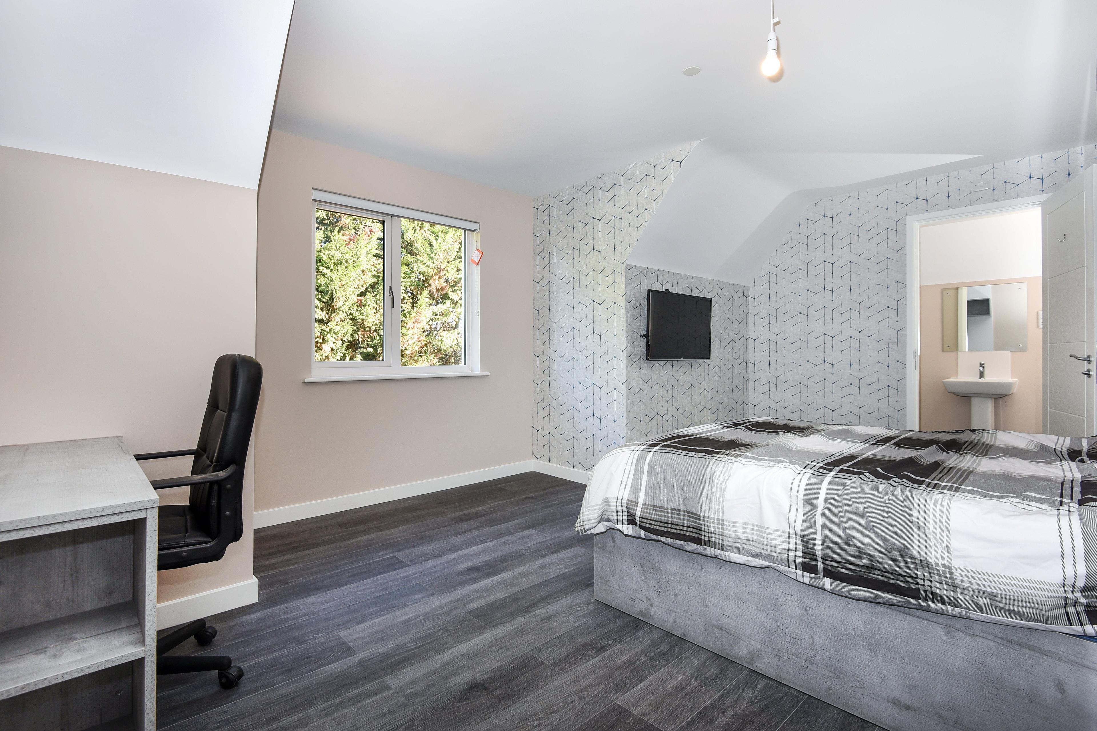 STAYLETS EGHAM