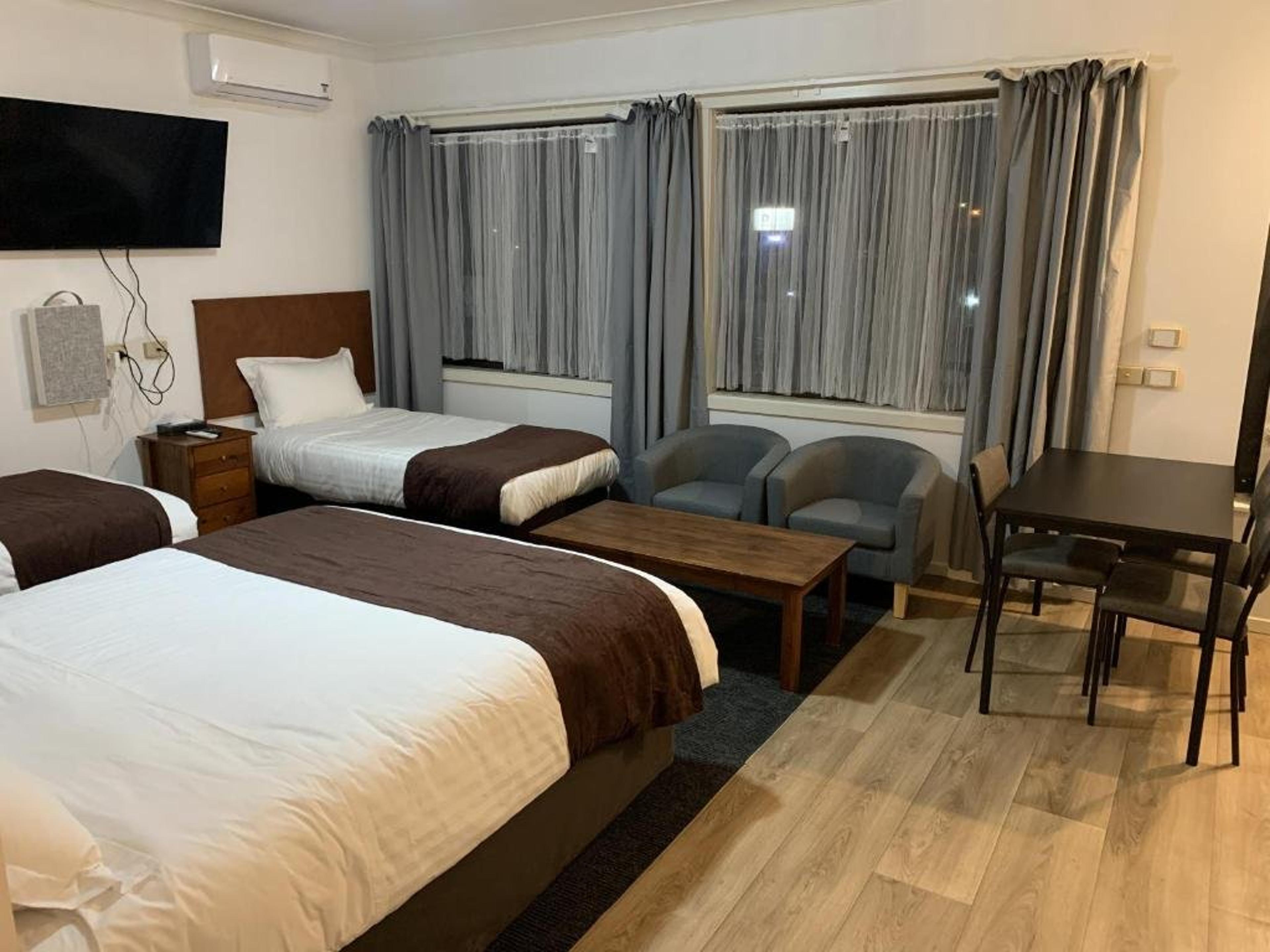 THE RESERVE HOTEL