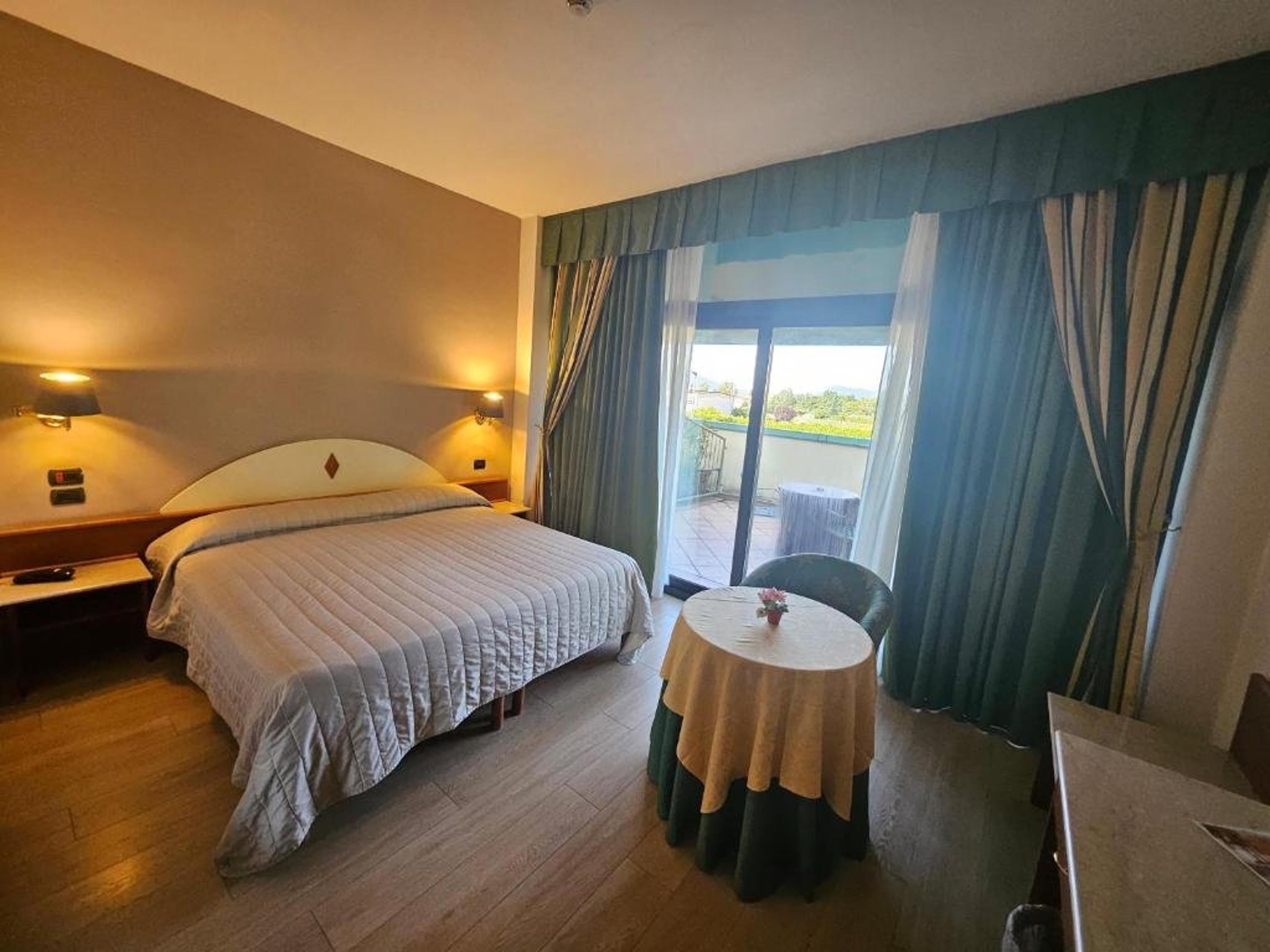 HOTEL LE VILLE - CAPANNORI