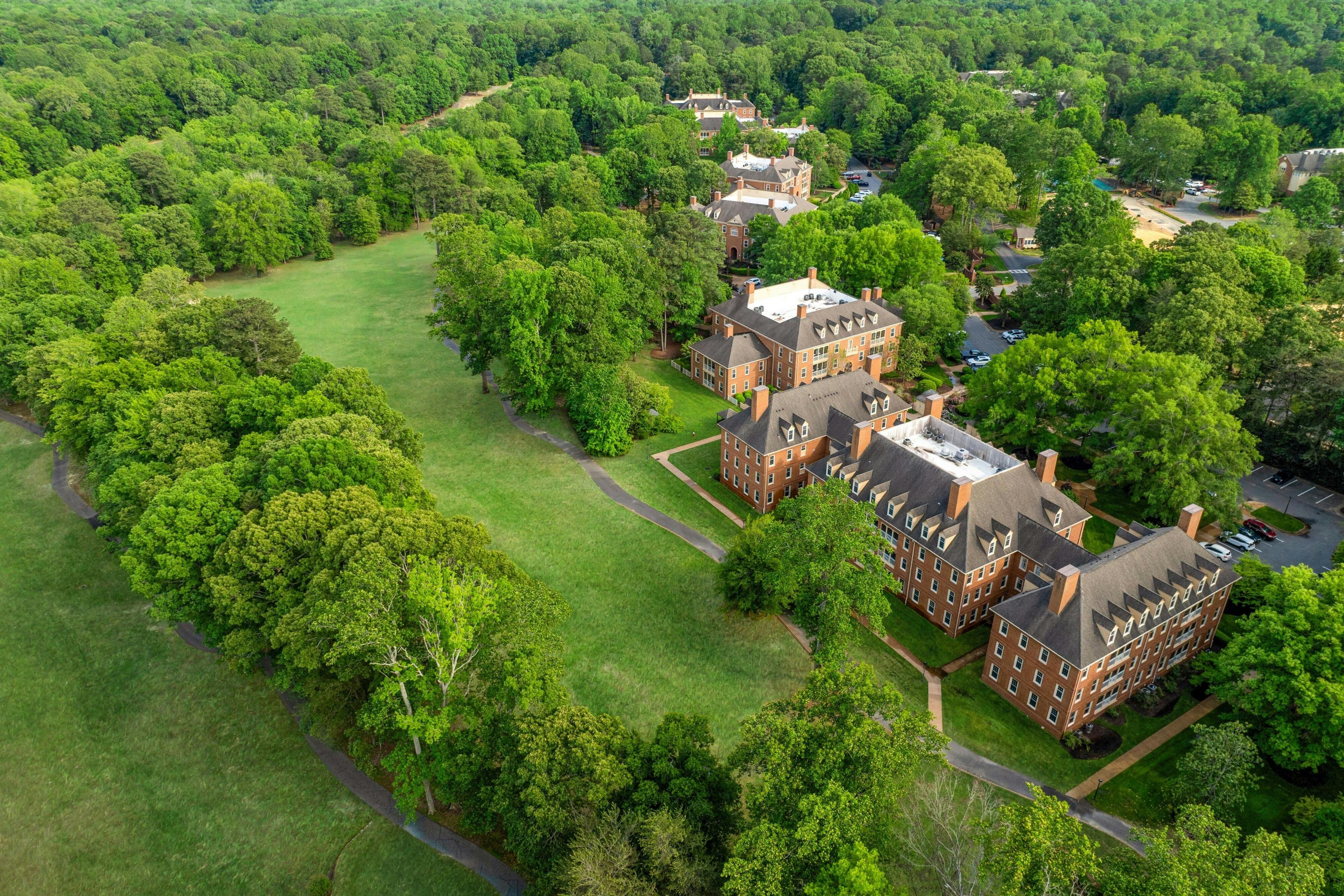 Marriotts Manor Club at Fords Colony