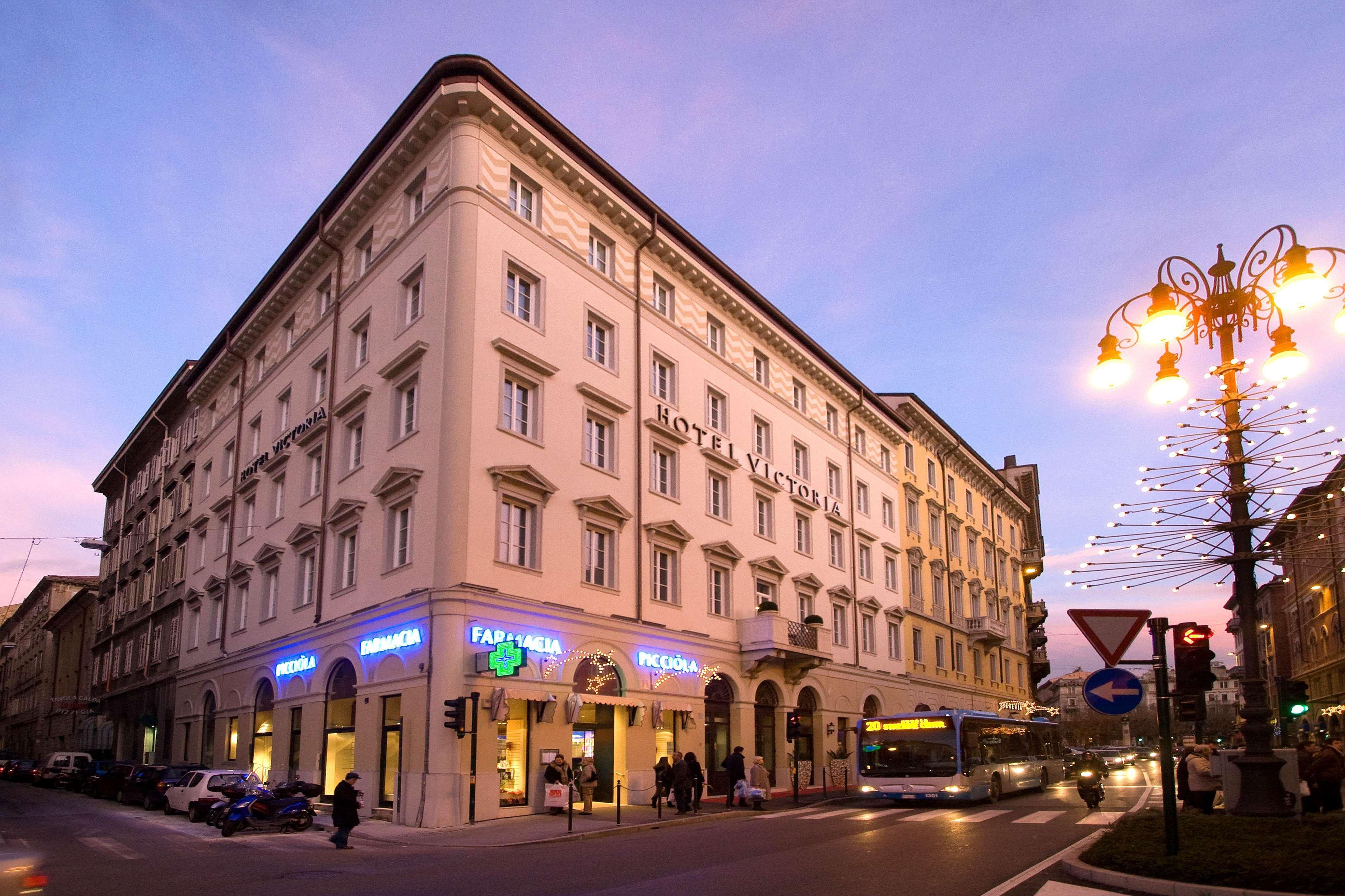 VICTORIA HOTEL LETTERARIO
