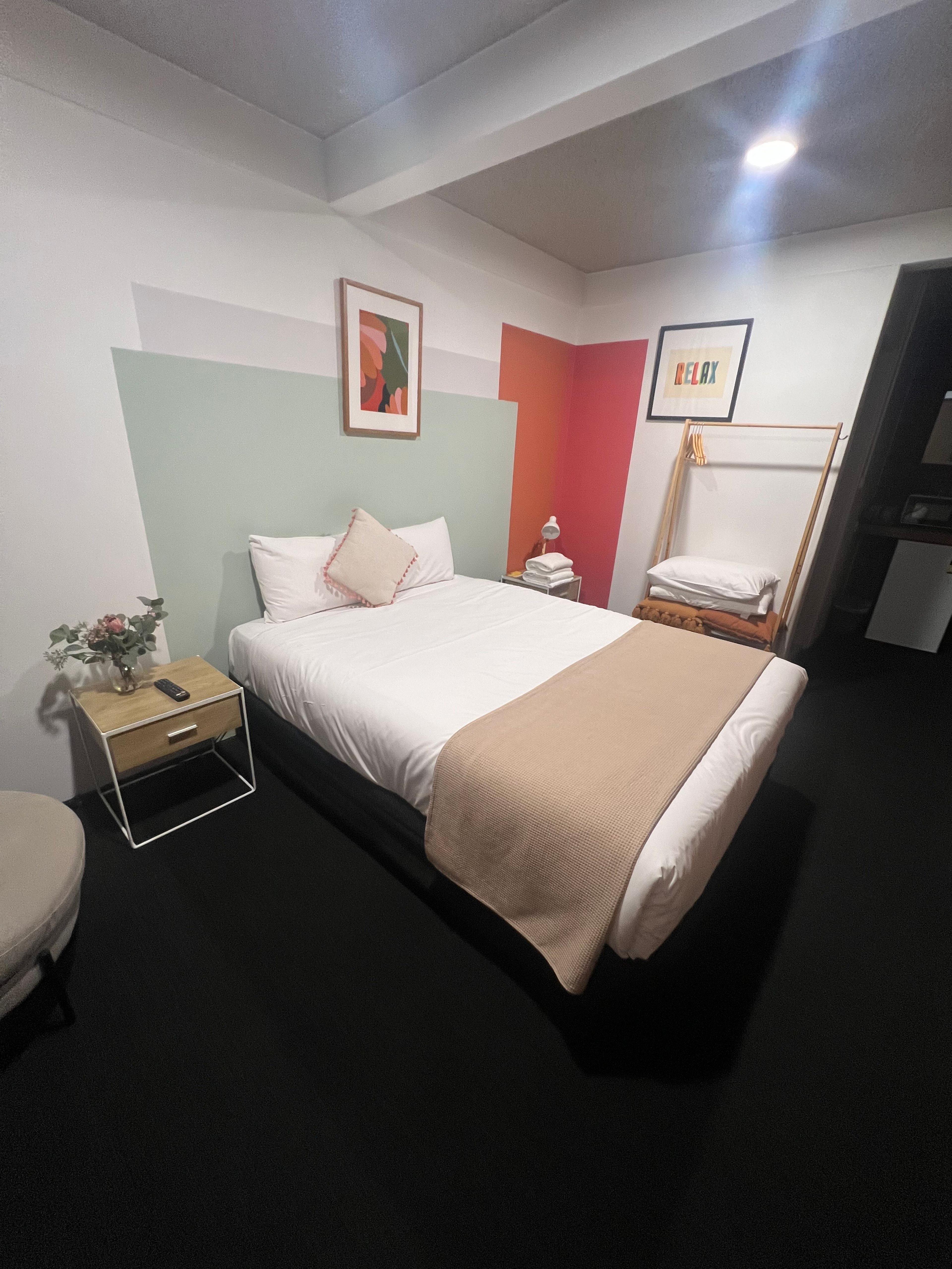 CESSNOCK VINTAGE MOTOR INN