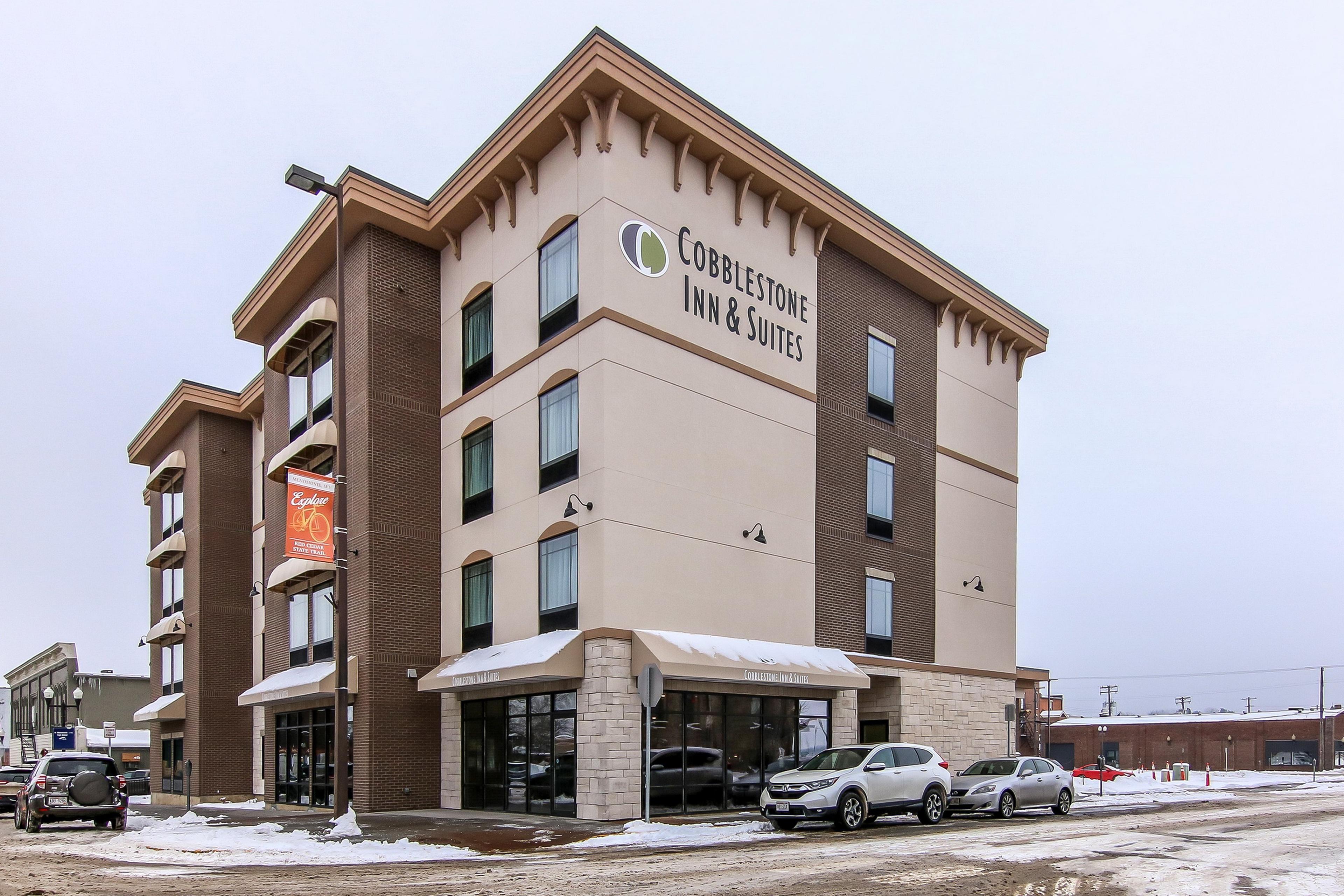 COBBLESTONE INN AT UW STOUT