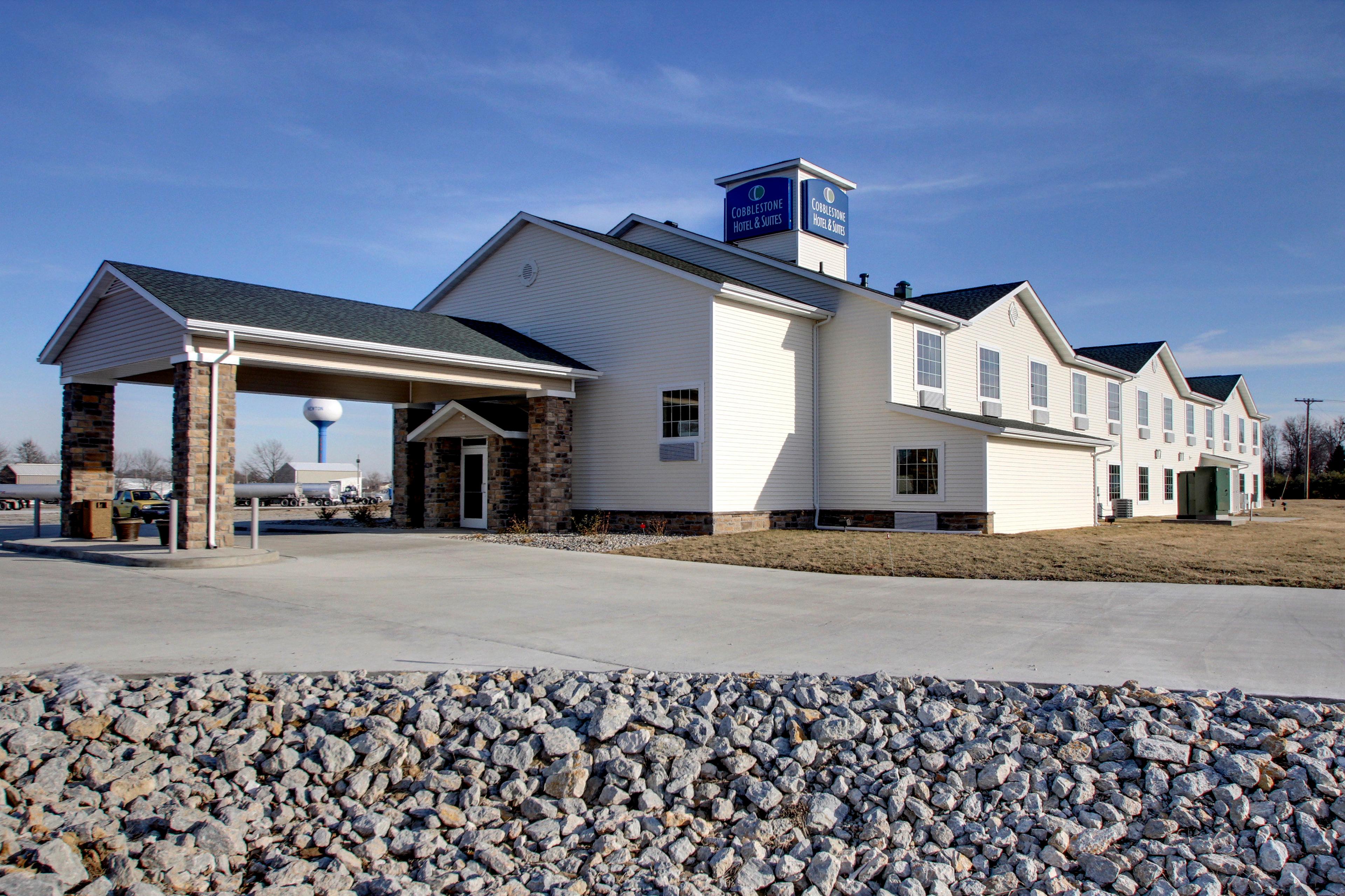 Cobblestone Hotel Newton