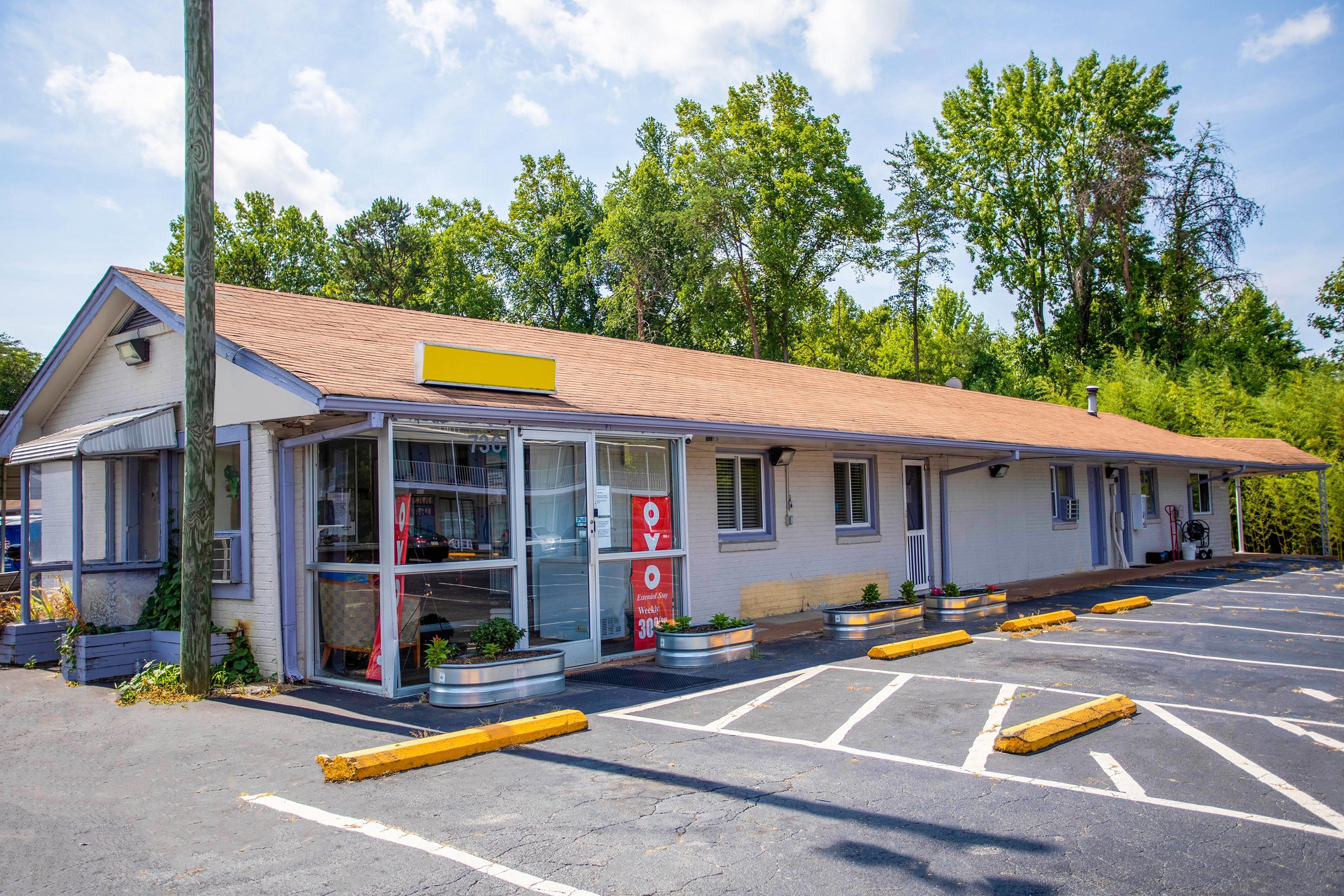 OYO INN KERNERSVILLE