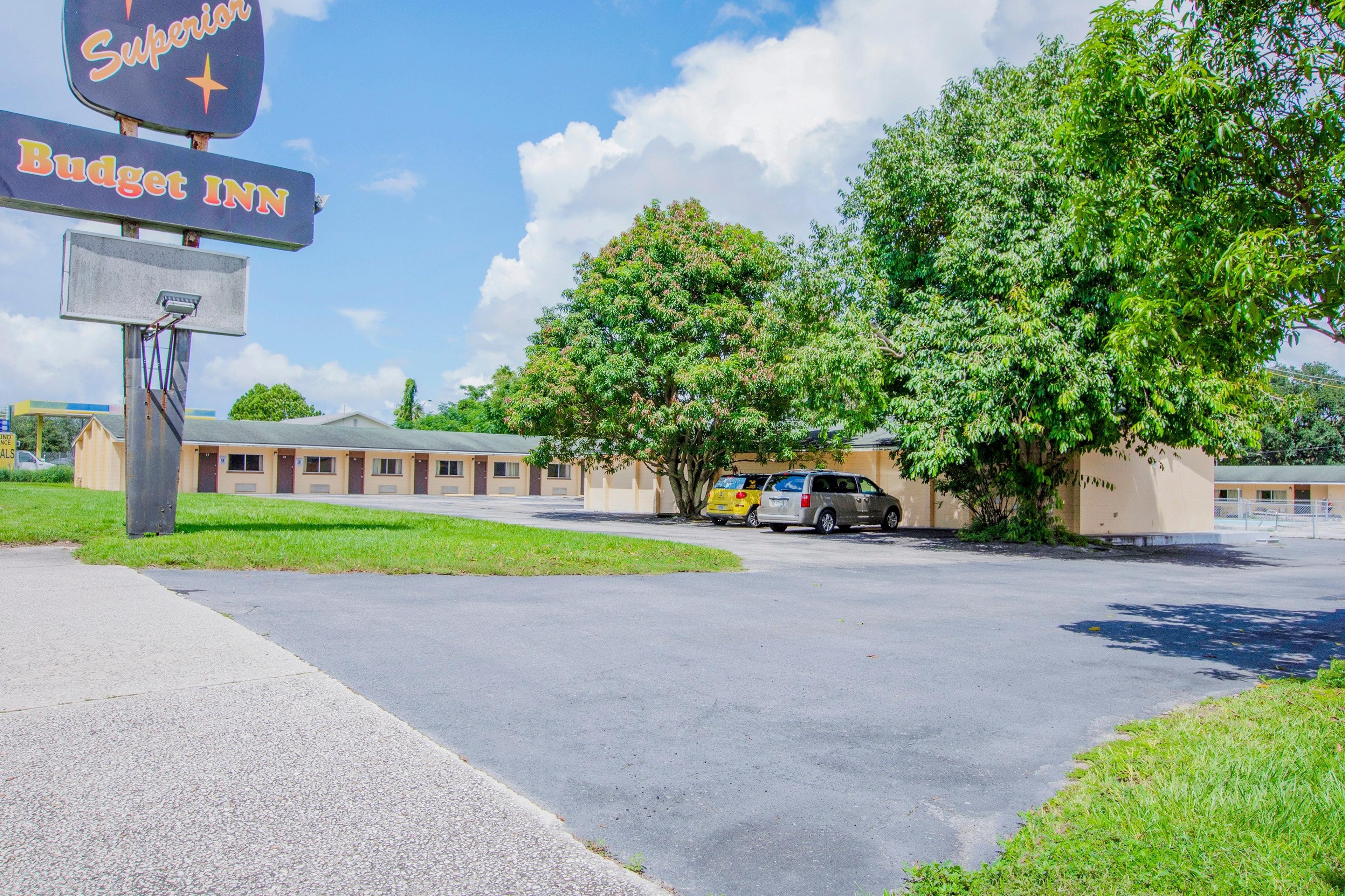 HOTEL BARTOW FL HWY