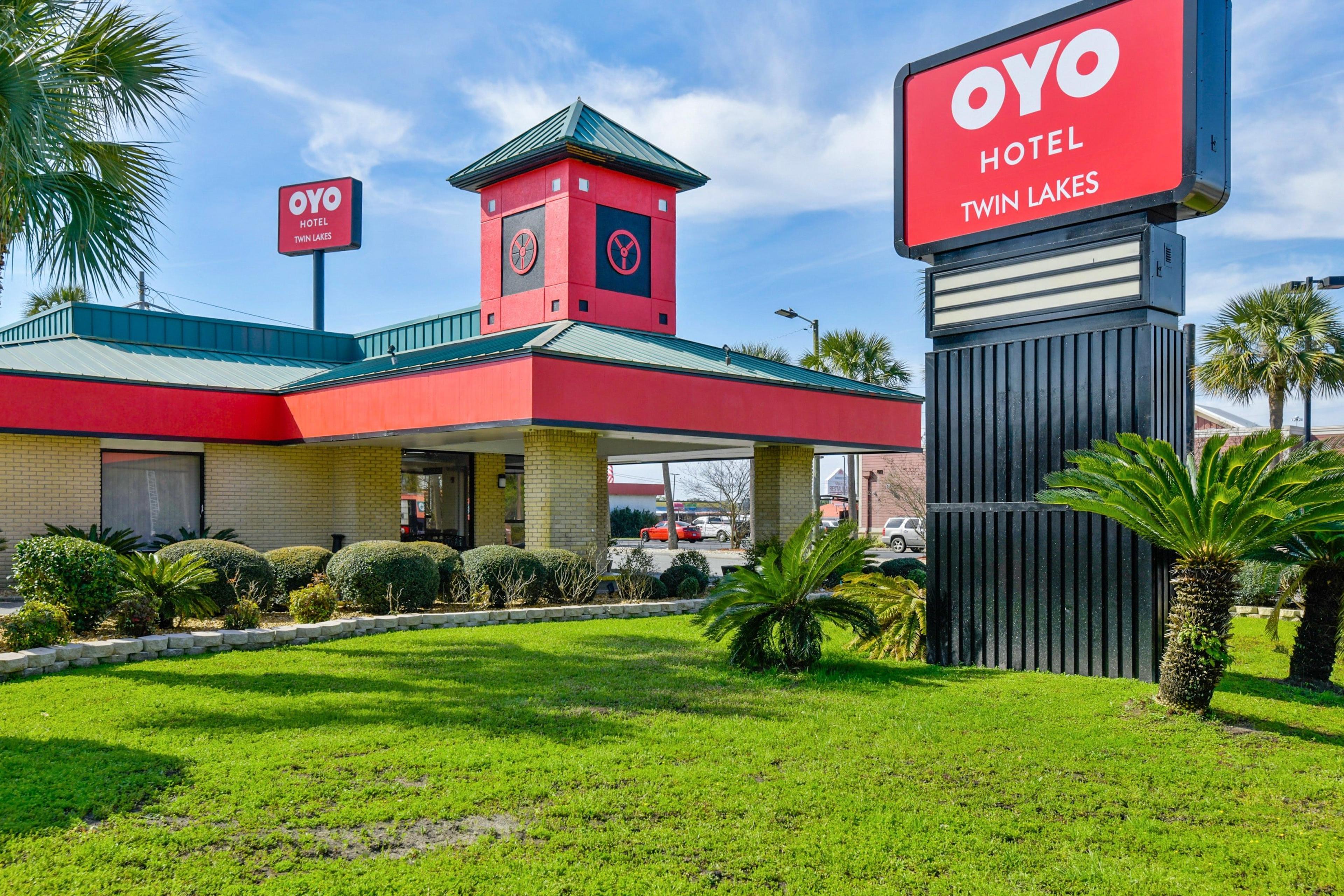 HOTEL LAKE PARK LAK