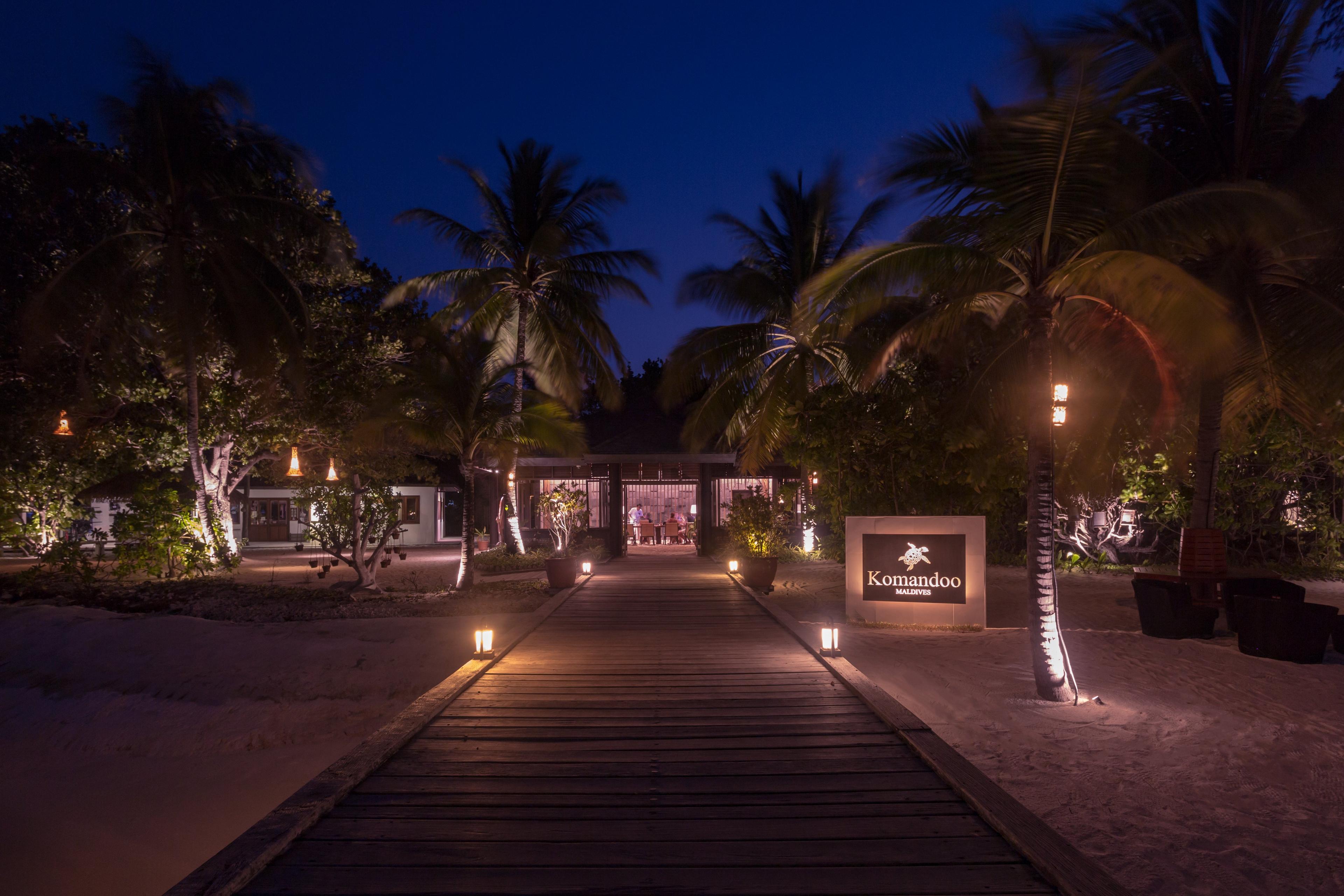 KOMANDOO ISLAND RESORT AND SPA