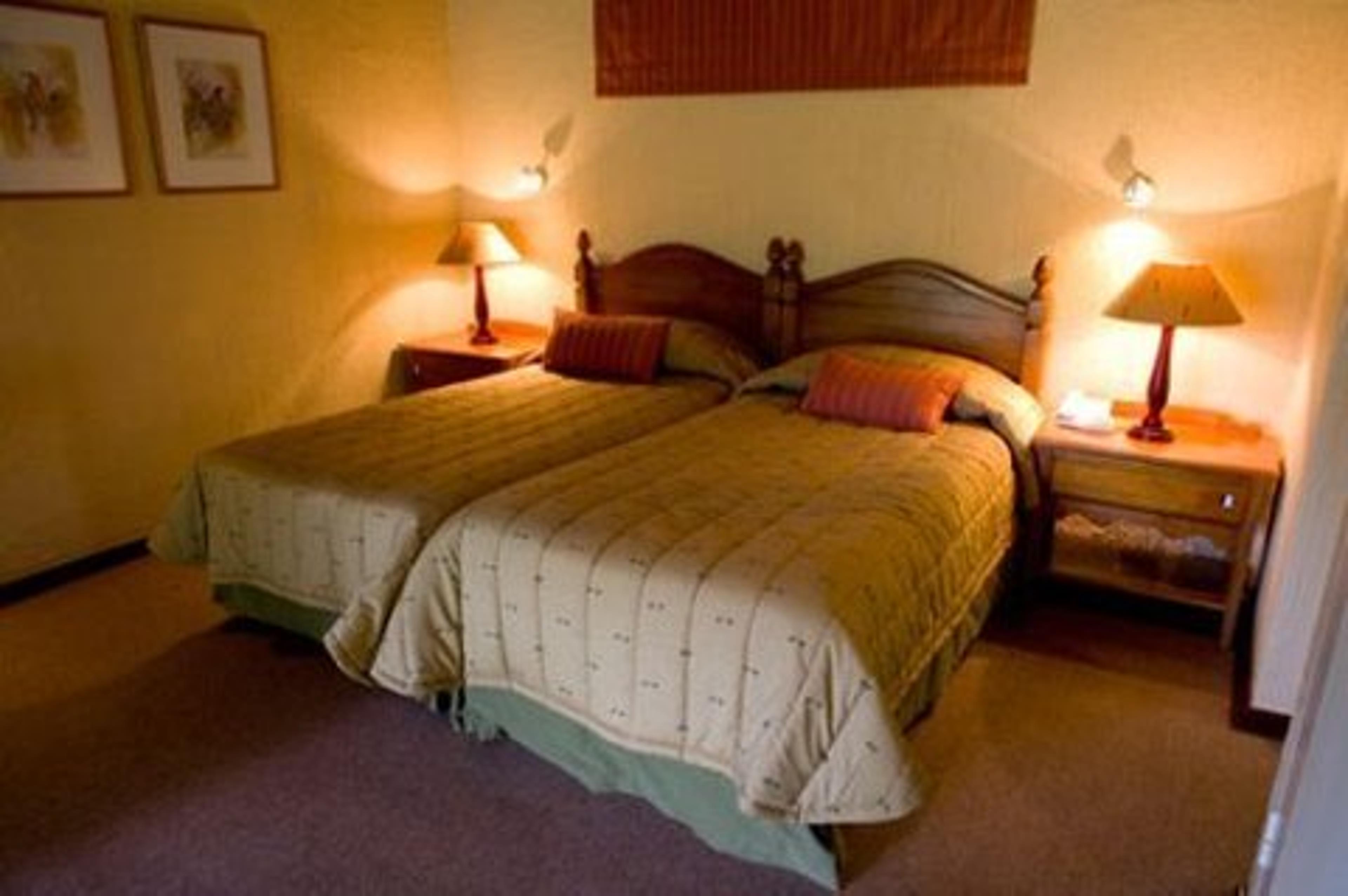 BAKUBUNG BUSH LODGE