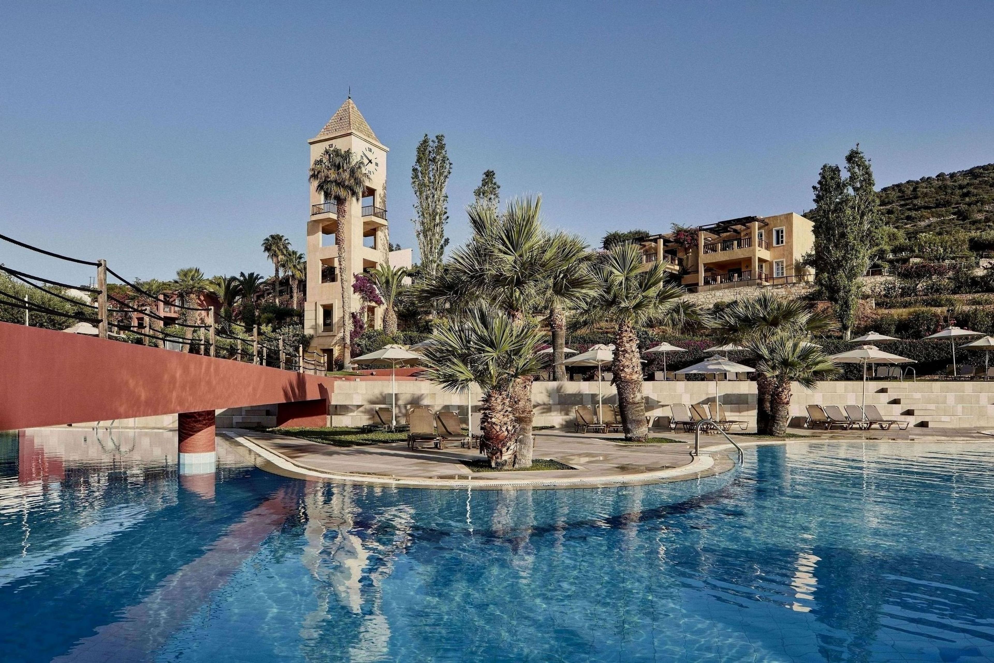 Candia Park village