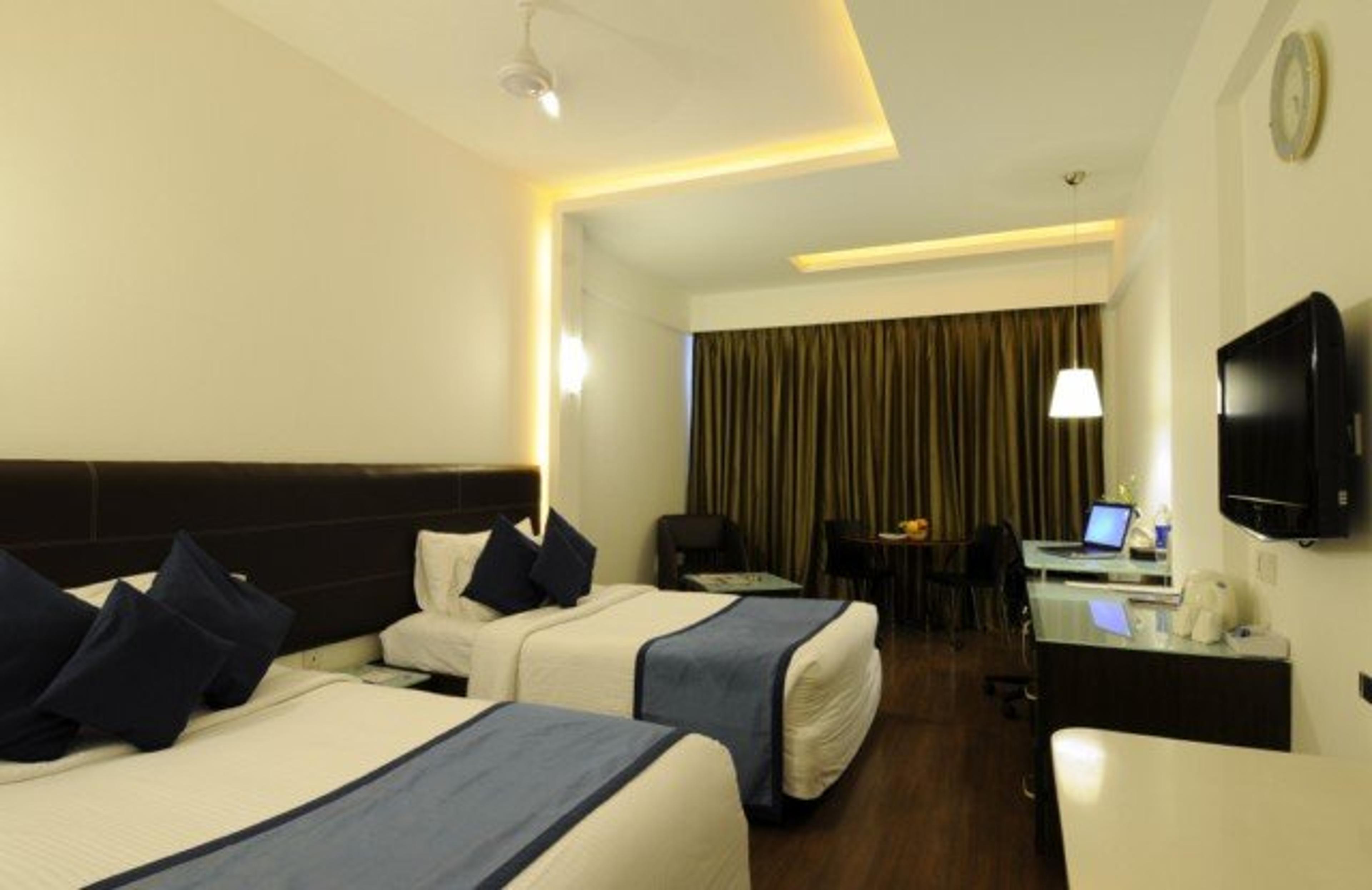 THE CENTRAL COURT HOTEL