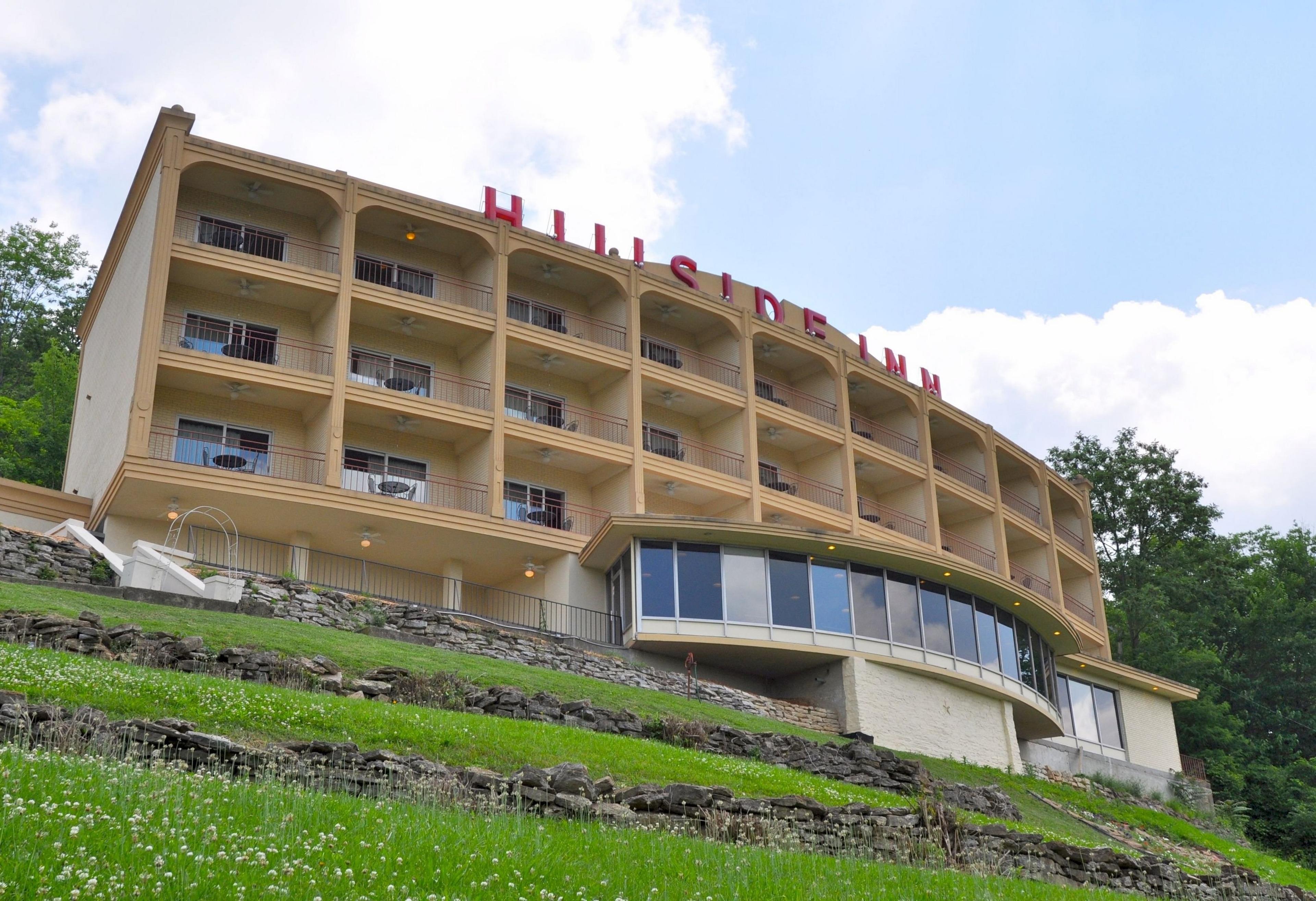 HILLSIDE INN