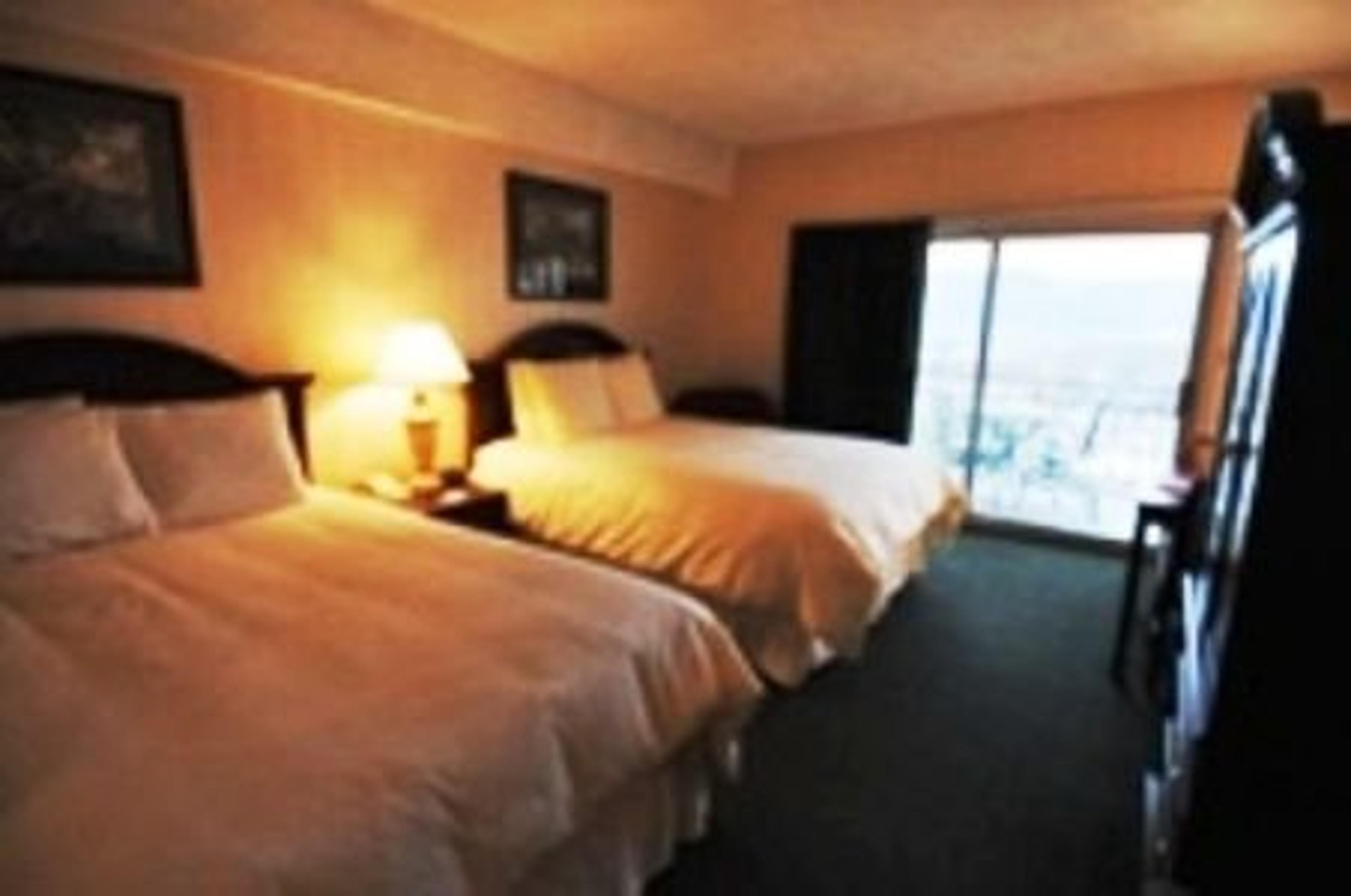 HILLSIDE INN