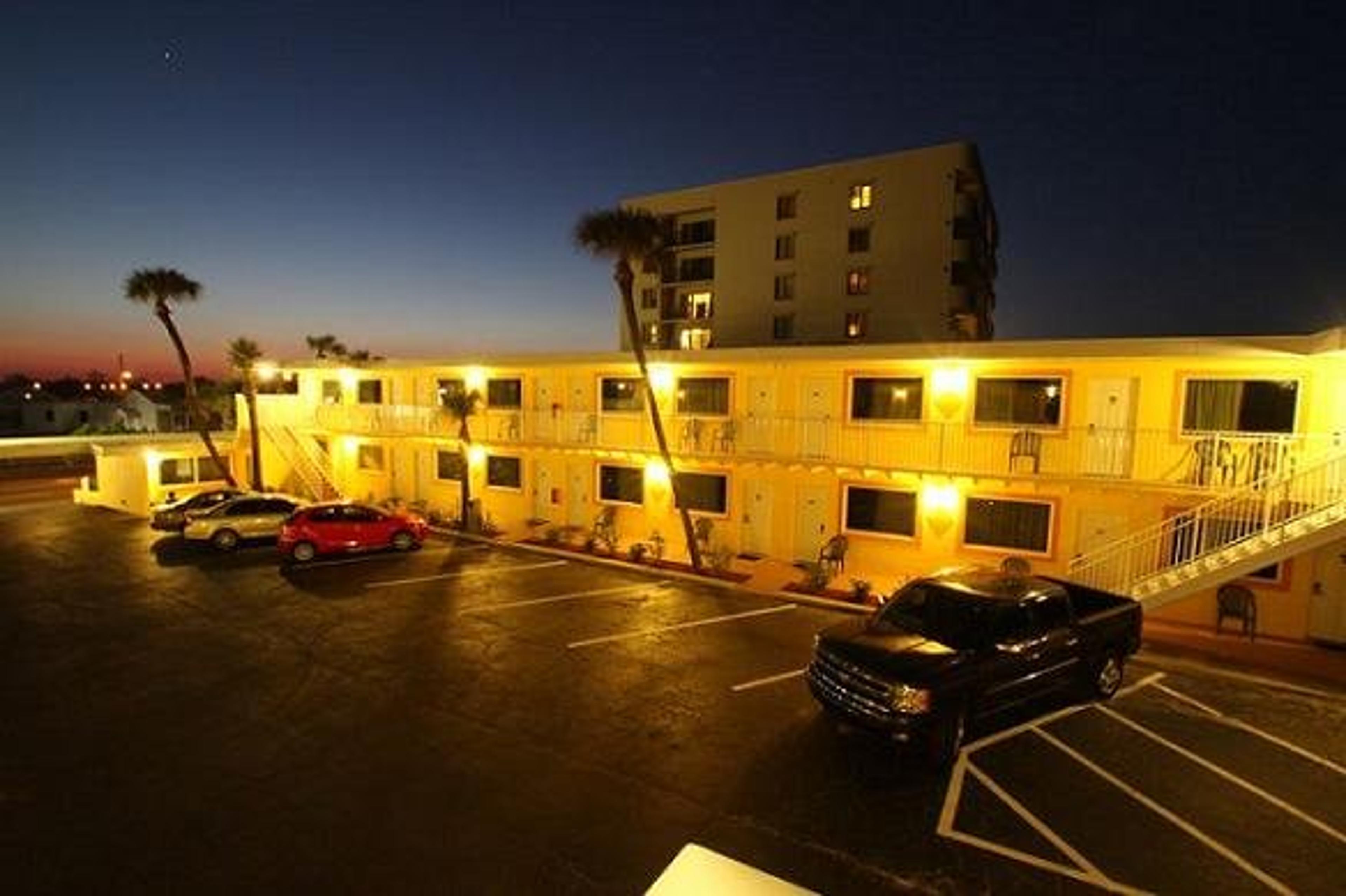 OCEANFRONT INN AND SUITES