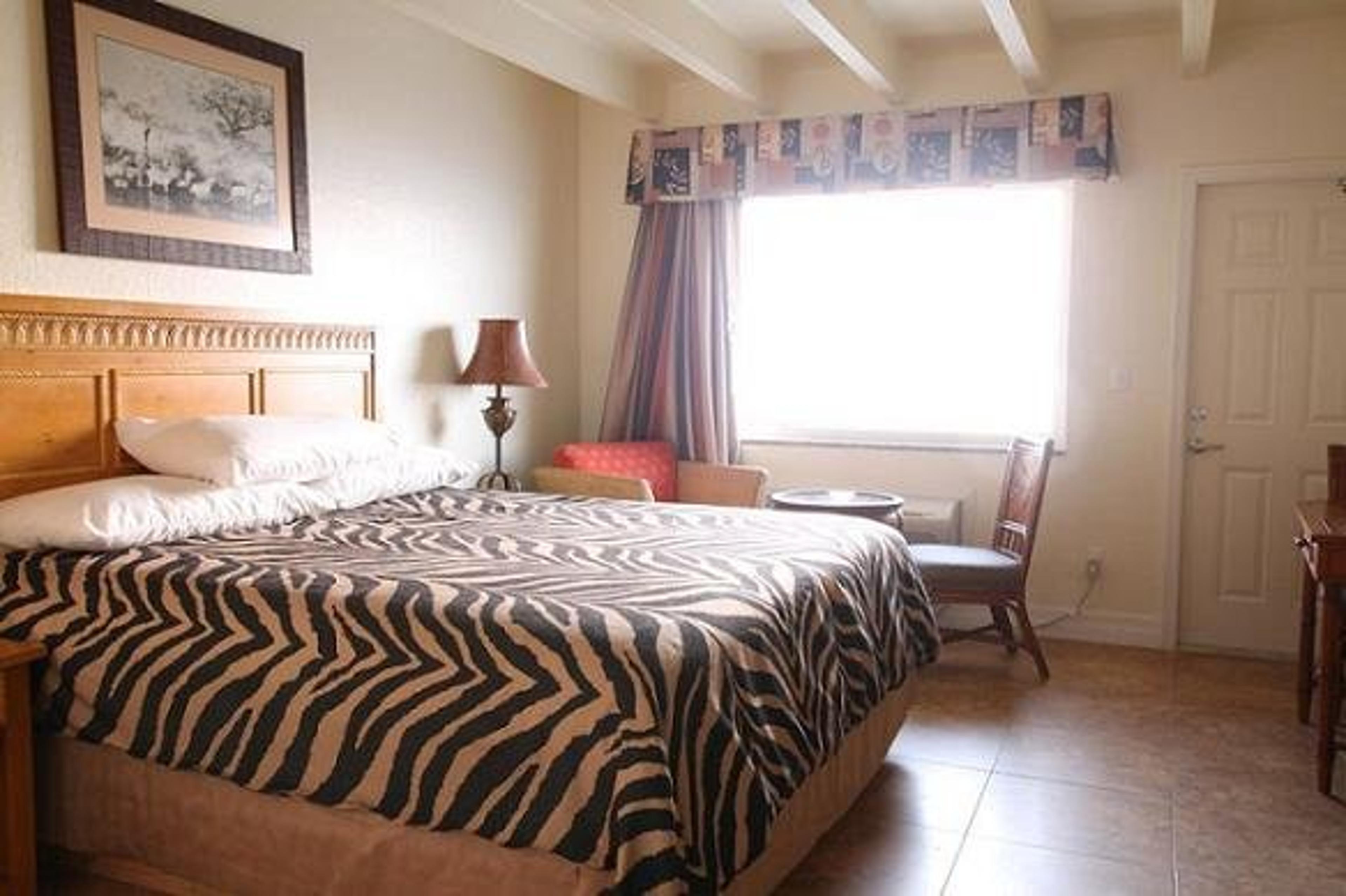 OCEANFRONT INN AND SUITES