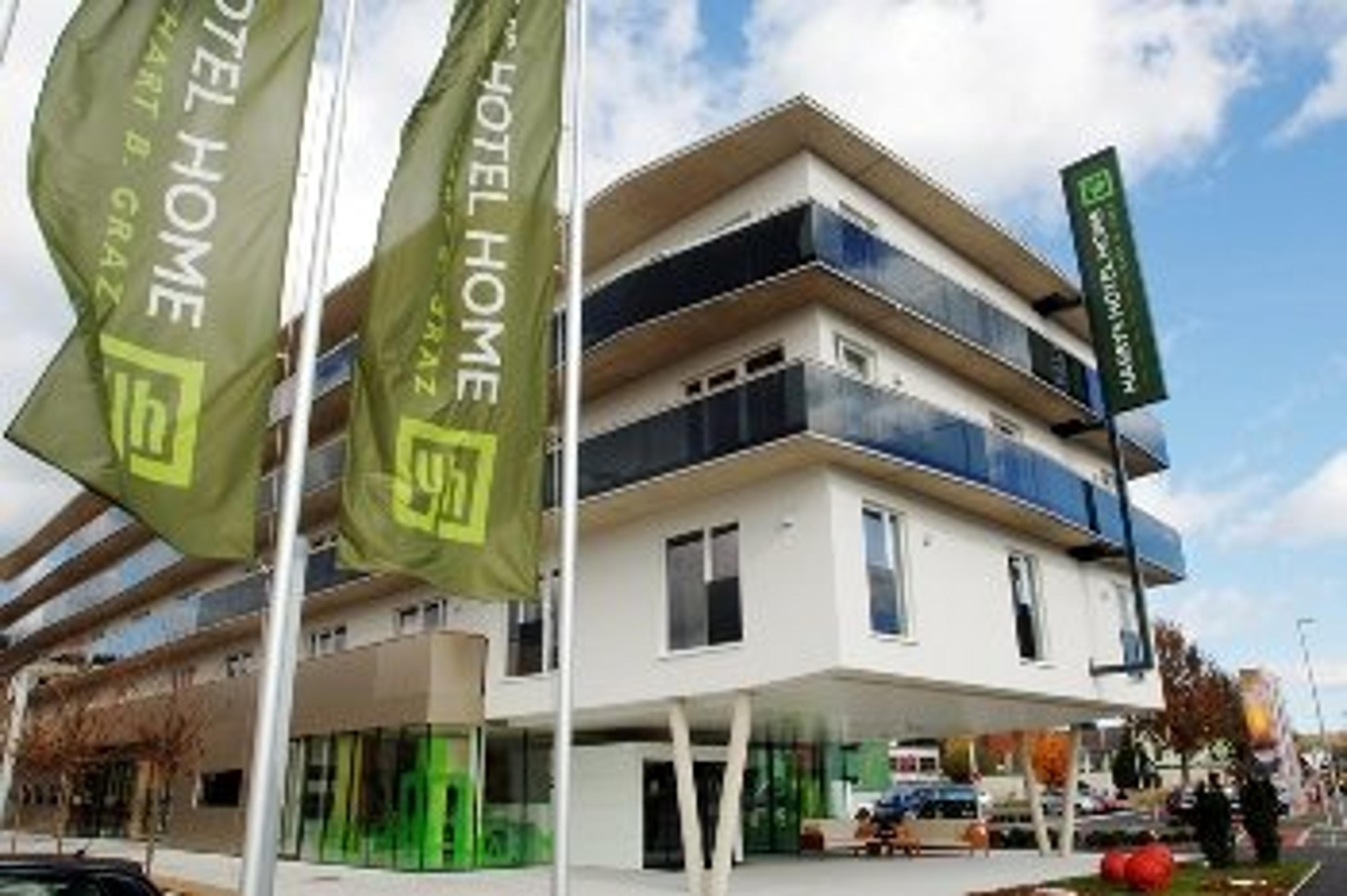 Harrys Home Hotel Hart by Graz