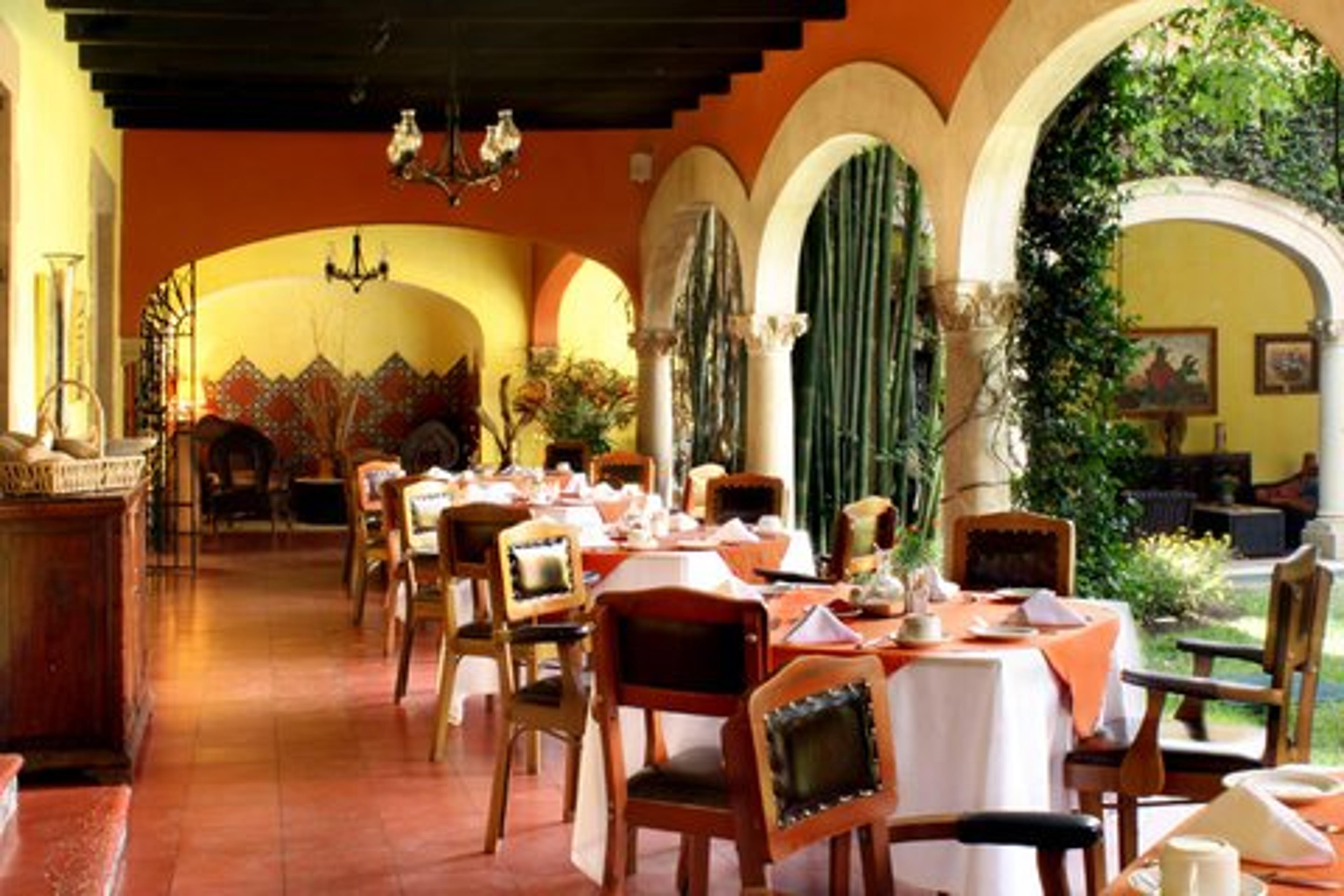 HOTEL RACQUET CUERNAVACA