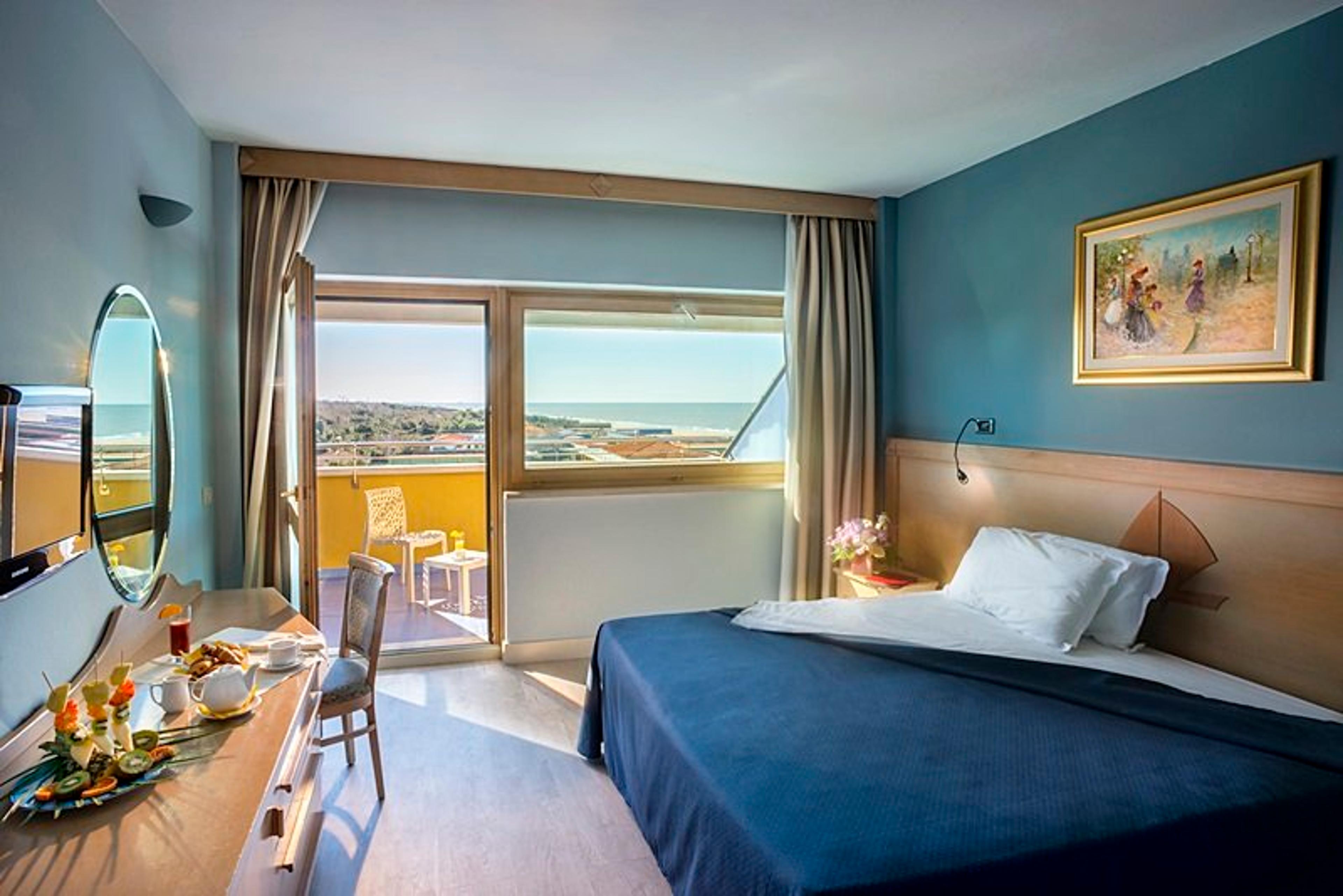 GRAND HOTEL CONTINENTAL