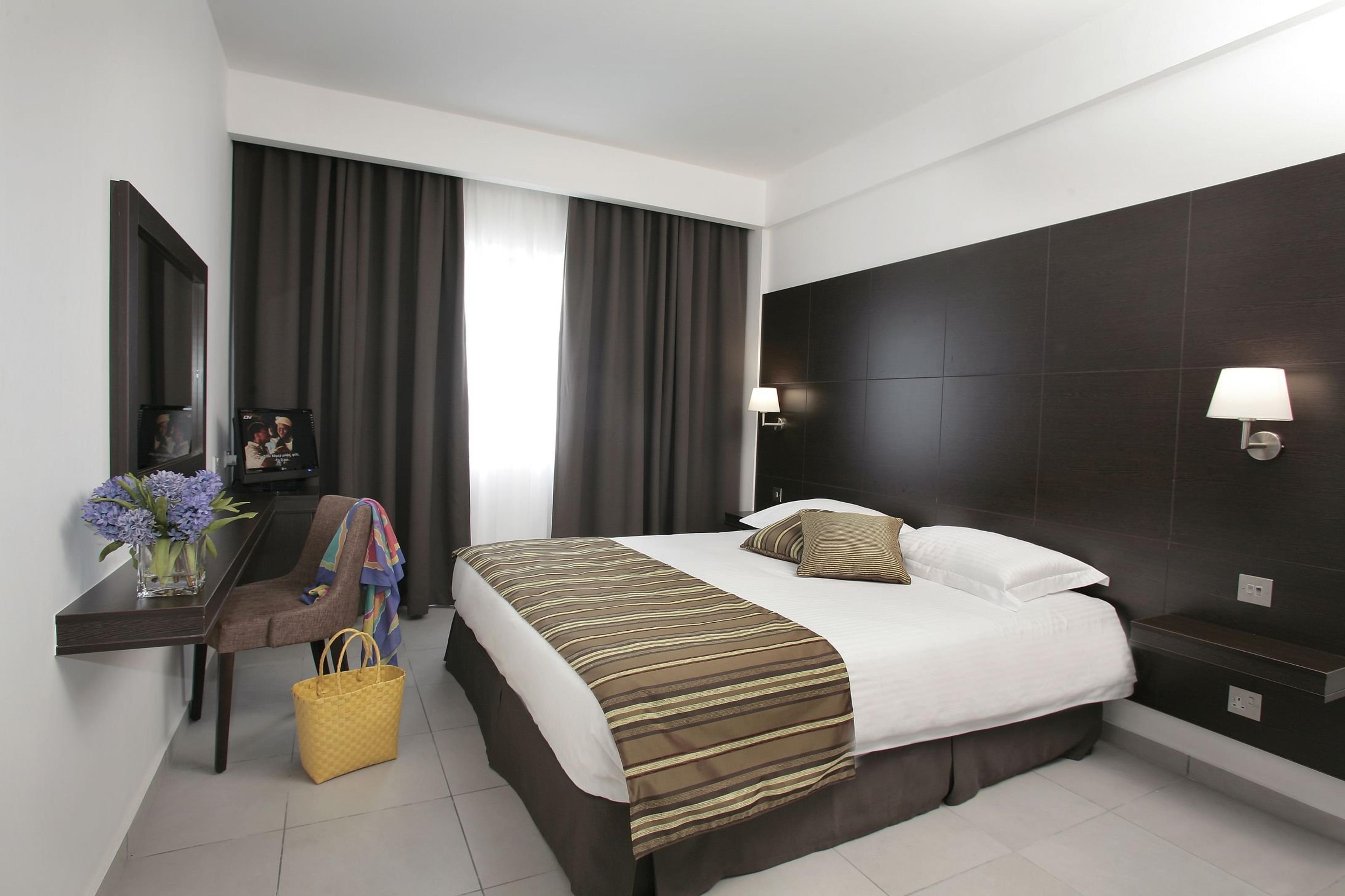 ANEMI HOTEL AND SUITES