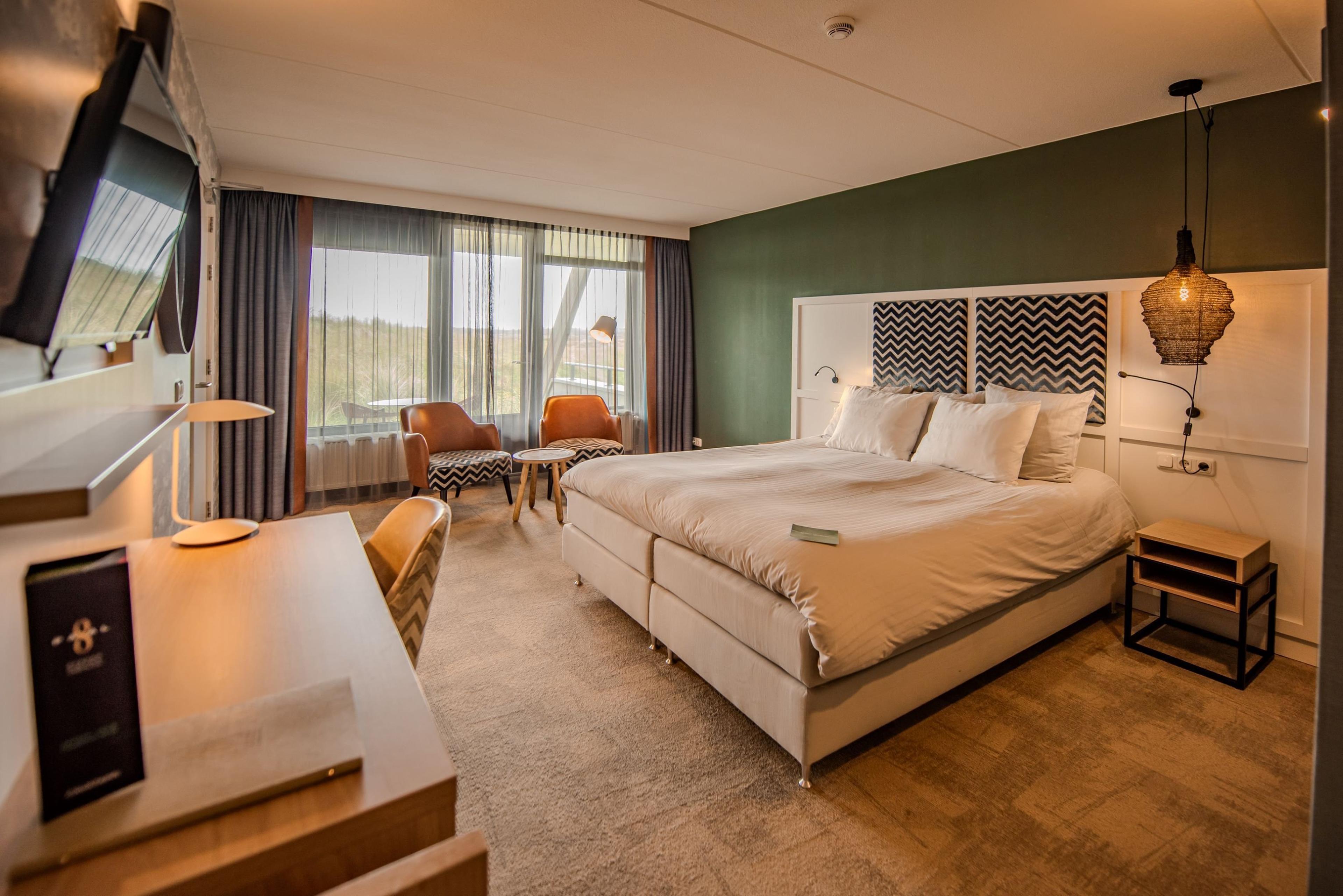 PAAL 8 HOTEL AAN ZEE
