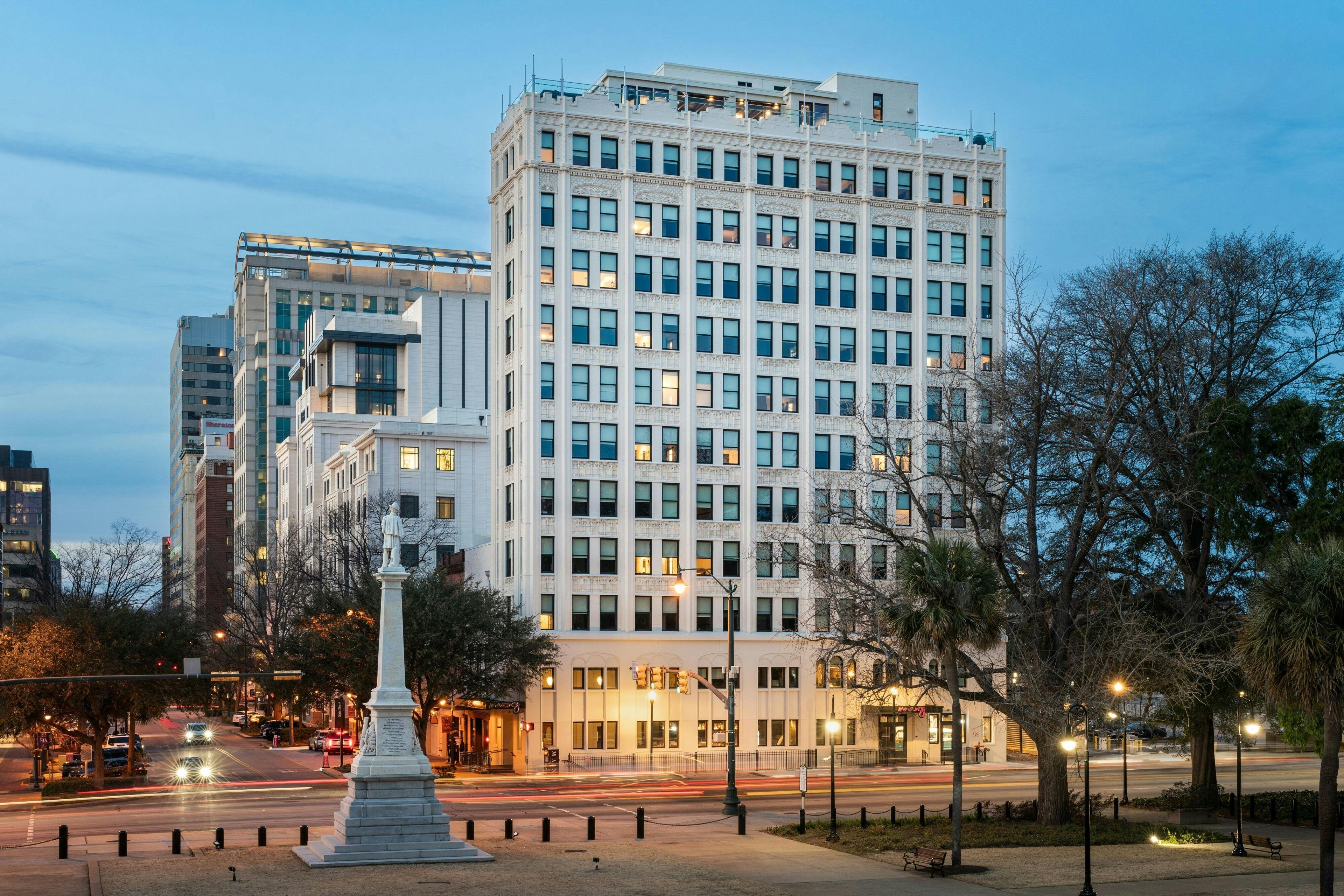 Moxy Columbia Downtown