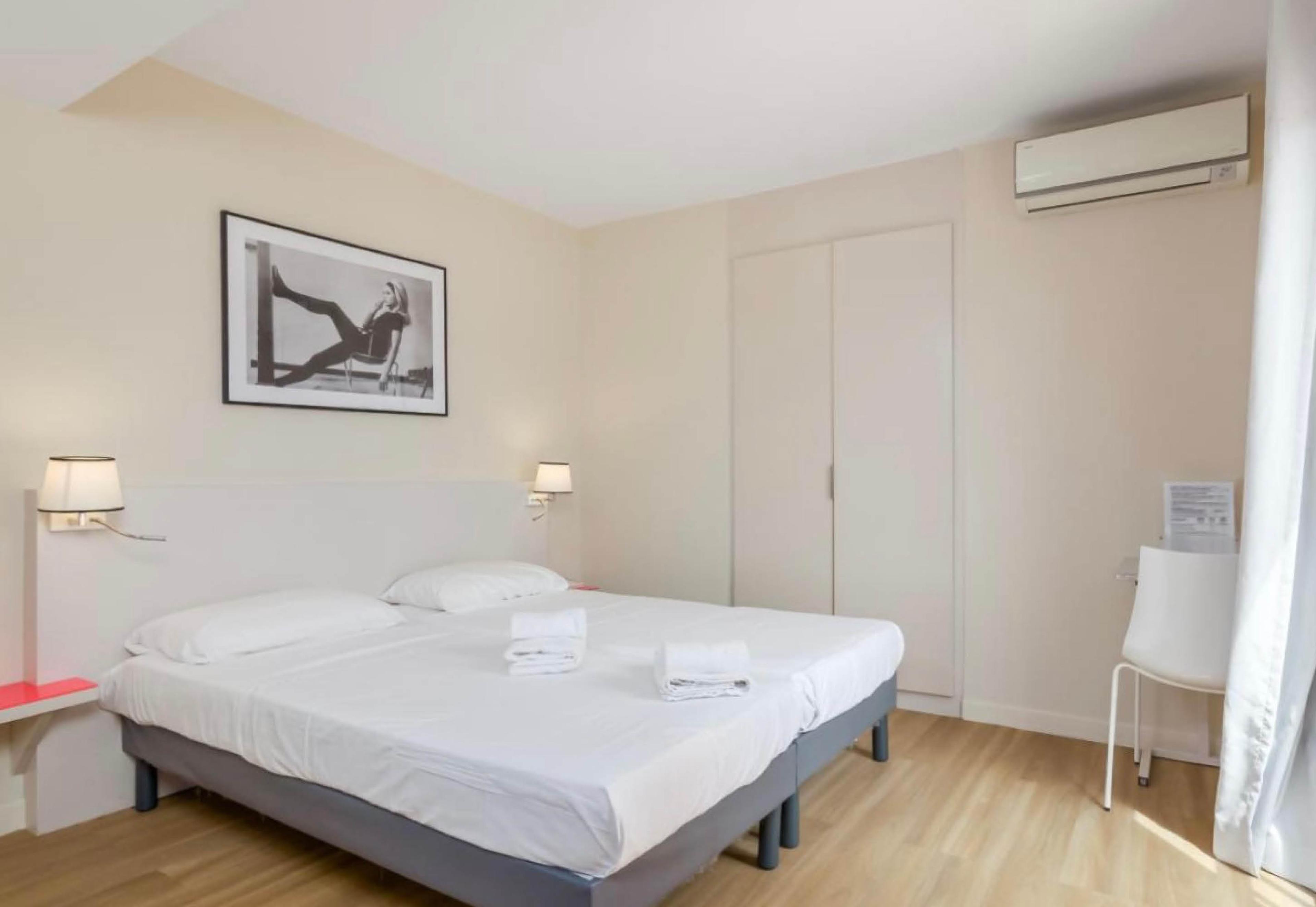 B&B HOTEL ANTIBES JUAN-LES-PINS