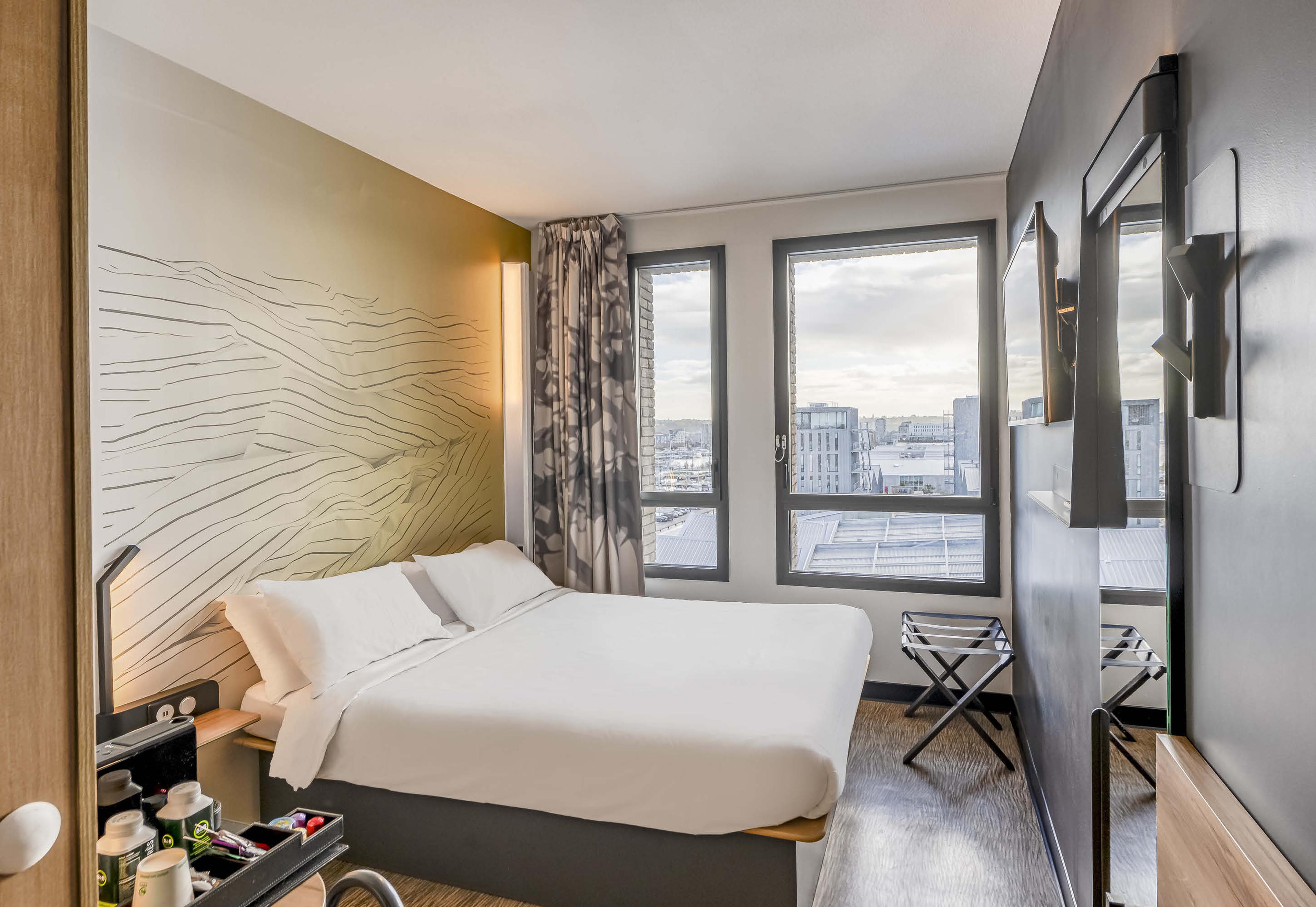 B&B HOTEL BORDEAUX BASSINS A FLOT